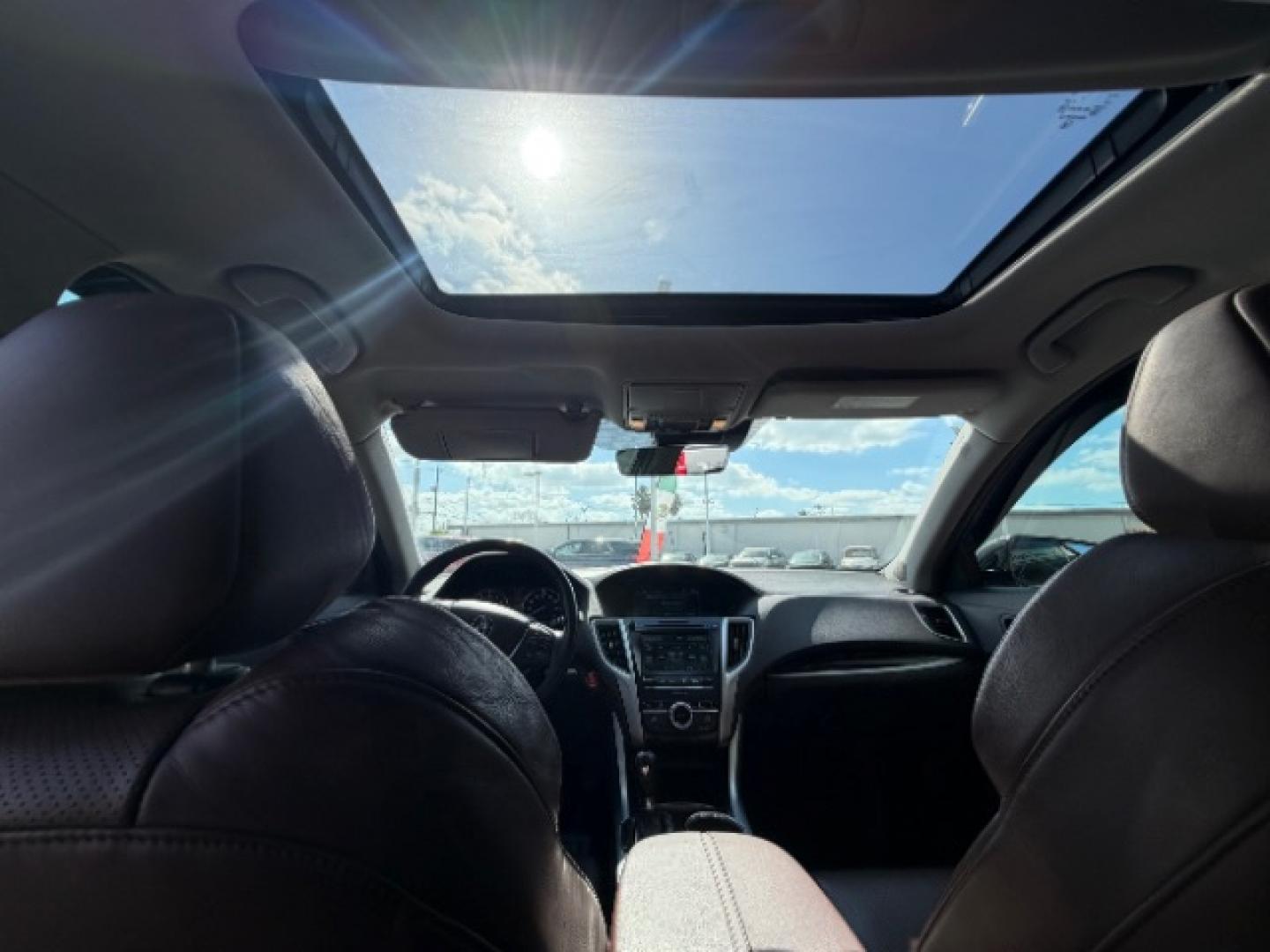 2015 White /Beige Acura RDX RDX (5J8TB3H37FL) , located at 4545 Spencer Hwy., Pasadena, 77504, (832) 266-1645, 29.666037, -95.173775 - Photo#8