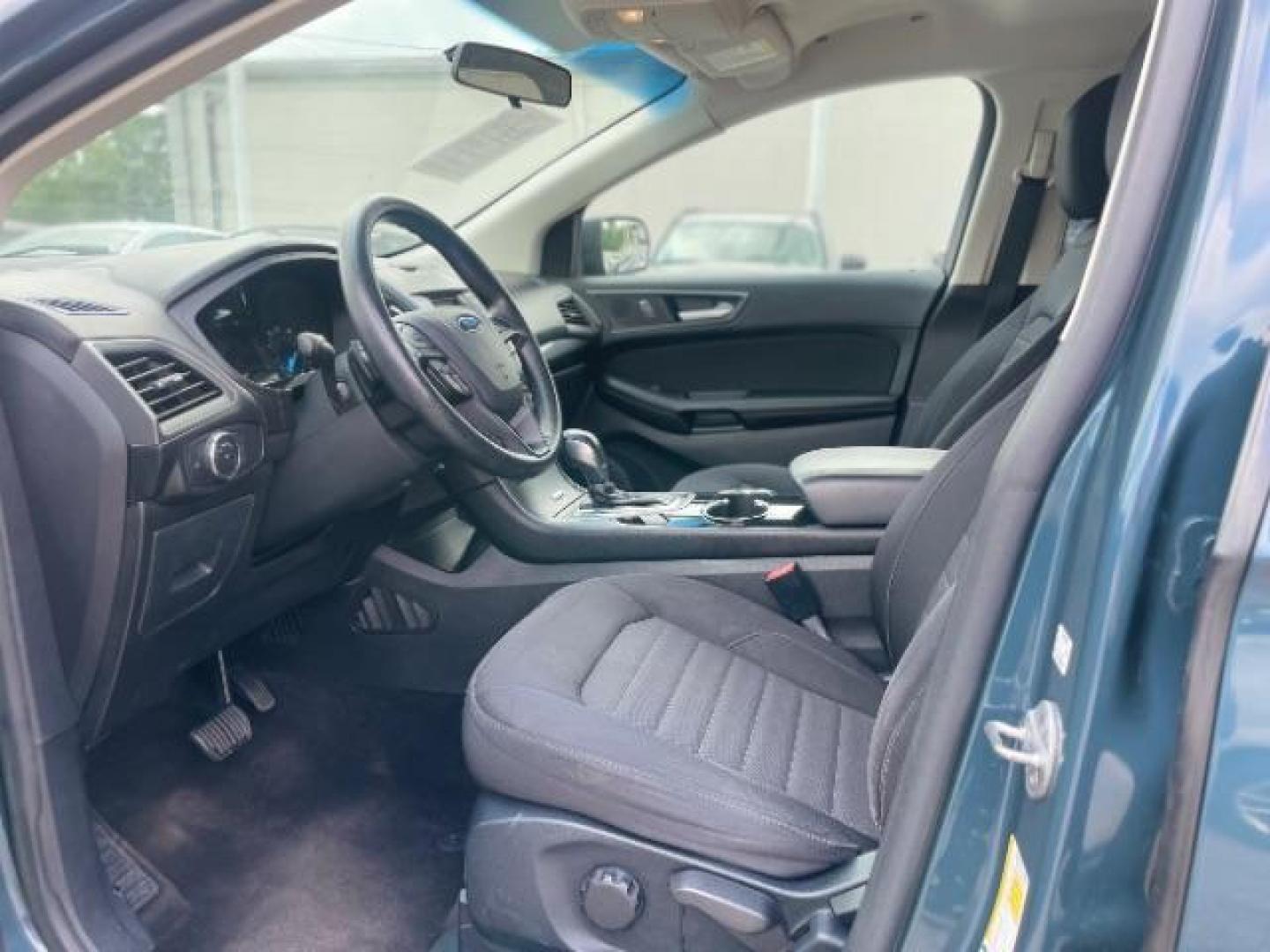 2016 Kona Blue Metallic Ford Edge SE FWD (2FMPK3G96GB) with an 2.0L L4 DOHC 16V engine, 6-Speed Automatic transmission, located at 4545 Spencer Hwy., Pasadena, 77504, (832) 266-1645, 29.666037, -95.173775 - Photo#6
