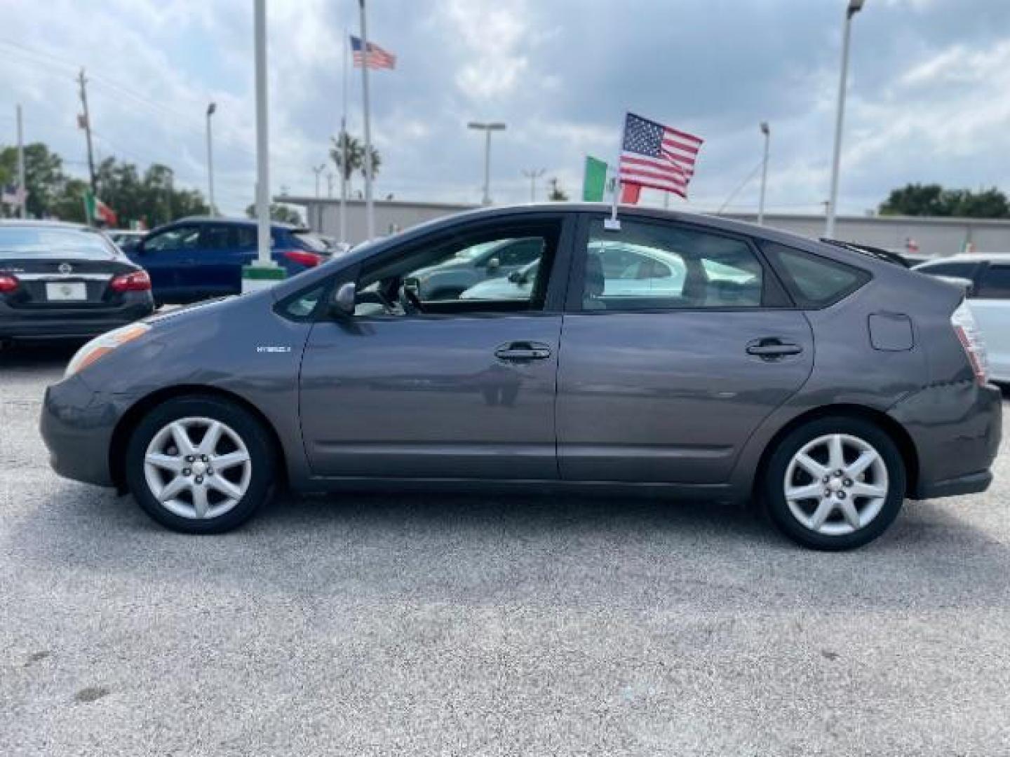 2007 Magnetic Gray /Dark Gray Cloth Interior Toyota Prius 4-Door Liftback (JTDKB20U373) with an 1.5L L4 DOHC 16V HYBRID engine, Continuously Variable Transmission transmission, located at 4545 Spencer Hwy., Pasadena, 77504, (832) 266-1645, 29.666037, -95.173775 - Photo#1