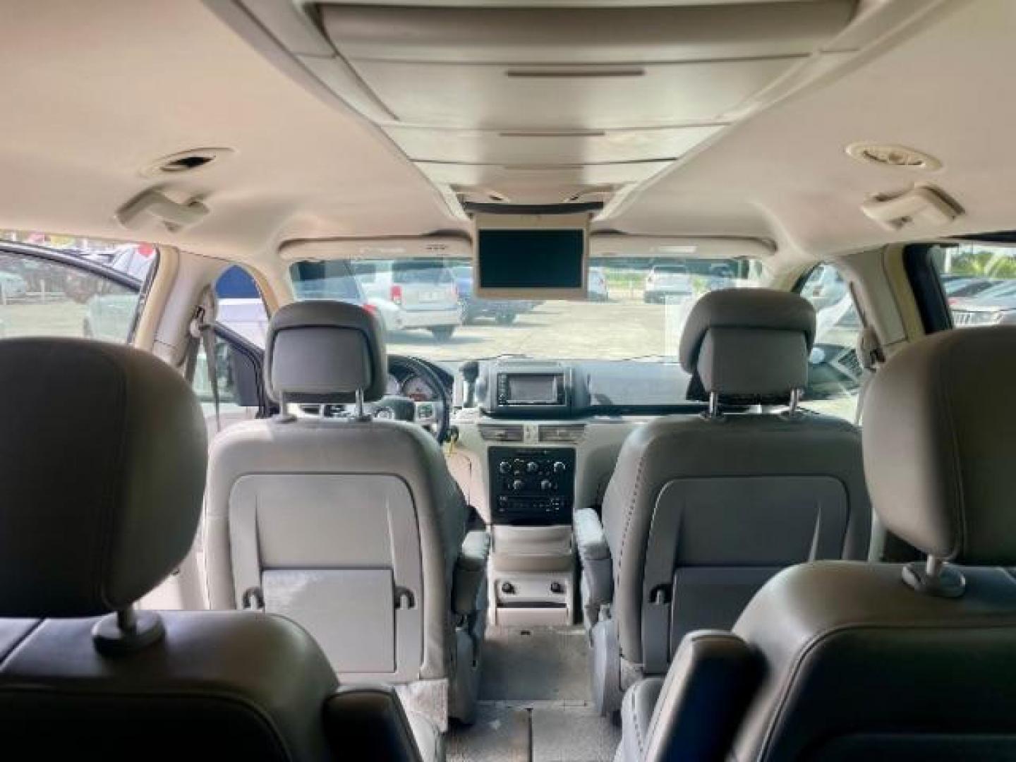 2012 Nocturne Black Metal Volkswagen Routan SE (2C4RVABG0CR) with an 3.6L V6 DOHC 24V engine, 6-Speed Automatic transmission, located at 4545 Spencer Hwy., Pasadena, 77504, (832) 266-1645, 29.666037, -95.173775 - Photo#11