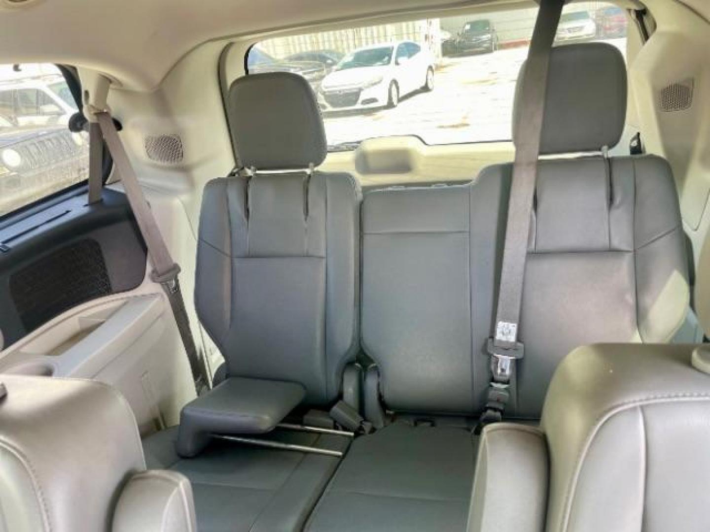 2012 Nocturne Black Metal Volkswagen Routan SE (2C4RVABG0CR) with an 3.6L V6 DOHC 24V engine, 6-Speed Automatic transmission, located at 4545 Spencer Hwy., Pasadena, 77504, (832) 266-1645, 29.666037, -95.173775 - Photo#13
