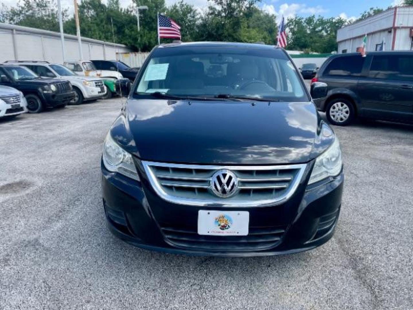 2012 Nocturne Black Metal Volkswagen Routan SE (2C4RVABG0CR) with an 3.6L V6 DOHC 24V engine, 6-Speed Automatic transmission, located at 4545 Spencer Hwy., Pasadena, 77504, (832) 266-1645, 29.666037, -95.173775 - Photo#1