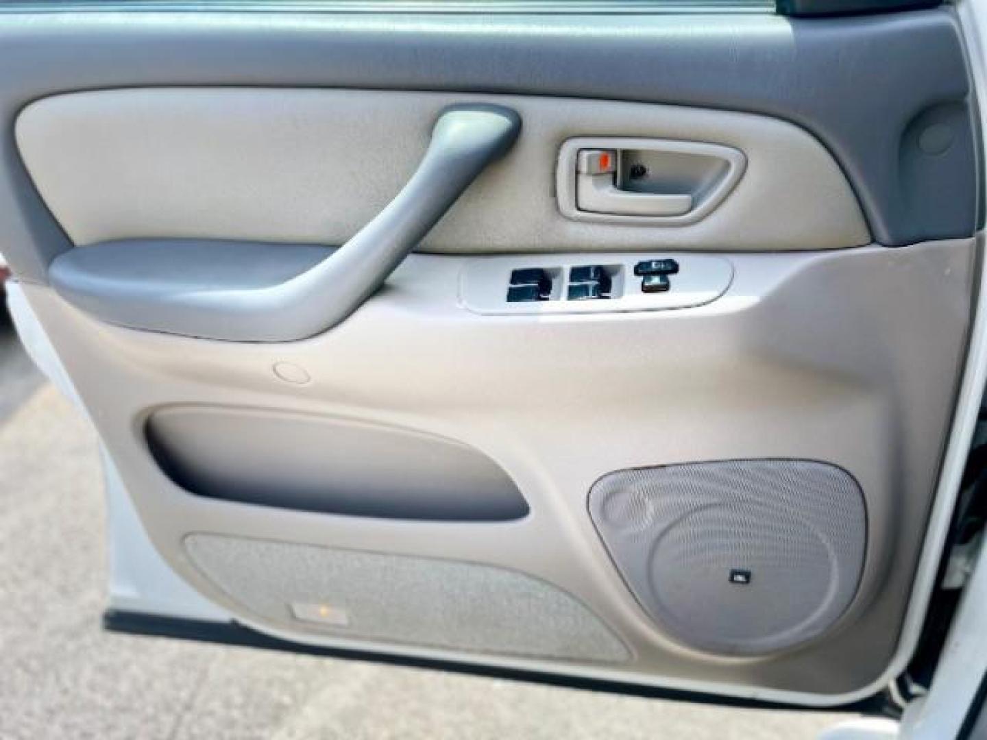 2007 Natural White /Light Charcoal Leather Interior Toyota Sequoia SR5 2WD (5TDZT34A57S) with an 4.7L V8 DOHC 32V engine, 5-Speed Automatic transmission, located at 4545 Spencer Hwy., Pasadena, 77504, (832) 266-1645, 29.666037, -95.173775 - Photo#12