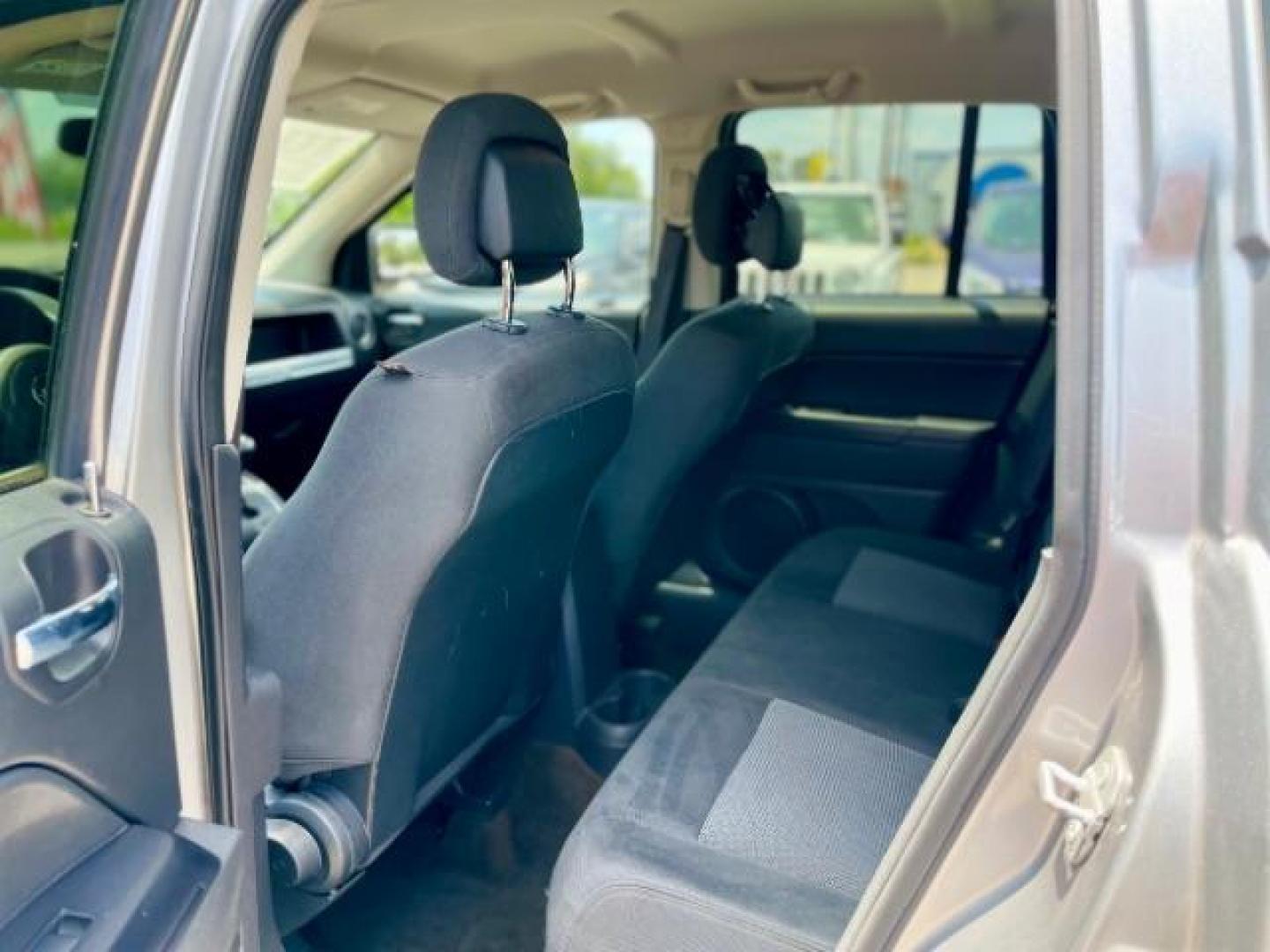 2016 Silver /Black Jeep Compass Sport FWD (1C4NJCBAXGD) with an 2.0L L4 DOHC 16V engine, located at 4545 Spencer Hwy., Pasadena, 77504, (832) 266-1645, 29.666037, -95.173775 - Photo#8