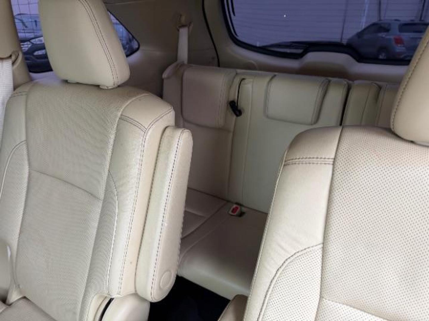 2015 Attitude Black Metal Toyota Highlander Limited FWD V6 (5TDYKRFH4FS) with an 3.5L V6 DOHC 24V engine, 6-Speed Automatic transmission, located at 4545 Spencer Hwy., Pasadena, 77504, (832) 266-1645, 29.666037, -95.173775 - Photo#8