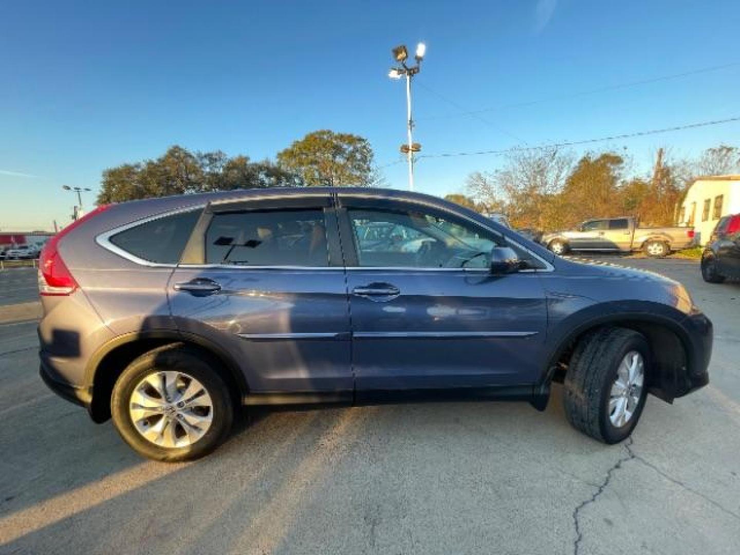 2014 Twilight Blue Metallic /Gray Honda CR-V EX (2HKRM4H52EH) with an 2.4L I-4 DOHC engine, AUTOMATIC transmission, located at 7935 Gulf Freeway, Houston, 77017, (832) 266-1645, 29.684393, -95.275665 - Photo#7