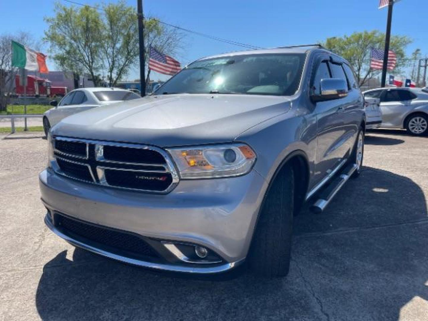 2015 Granite Crystal Metallic Clearcoat Dodge Durango Limited (1C4RDHDGXFC) with an 3.6L V-6 DOHC engine, located at 7935 Gulf Freeway, Houston, 77017, (832) 266-1645, 29.684393, -95.275665 - Photo#2