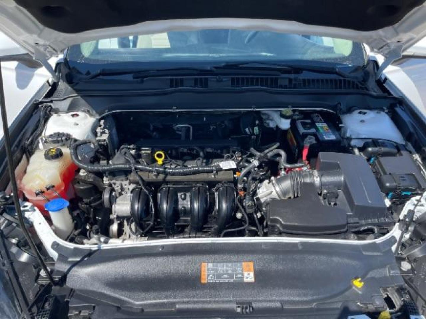 2018 Oxford White Ford Fusion S (3FA6P0G7XJR) with an Duratec 2.5L I-4 DOHC engine, AUTO. 6-SPD transmission, located at 7935 Gulf Freeway, Houston, 77017, (832) 266-1645, 29.684393, -95.275665 - Photo#14