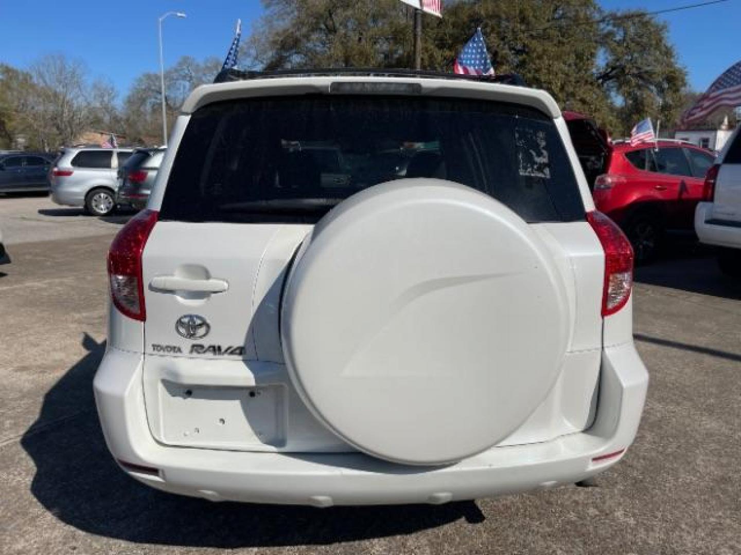 2008 Blizzard Pearl Toyota RAV4 Limited (JTMZD34V785) with an 2.4L I-4 DOHC engine, AUTOM. 4 SPD transmission, located at 7935 Gulf Freeway, Houston, 77017, (832) 266-1645, 29.684393, -95.275665 - Photo#5