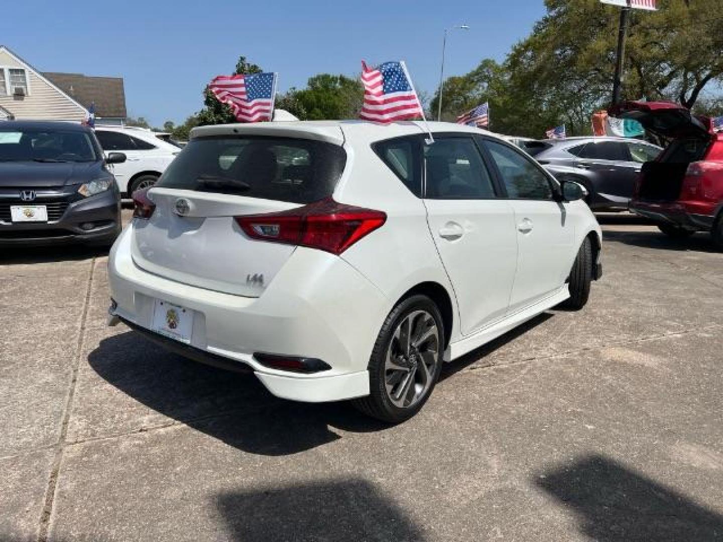 2016 Blizzard Pearl White Scion iM Hatchback 4D (JTNKARJE5GJ) with an 4-Cyl, 1.8 Liter engine, Auto, CVTi-S Sport Seq transmission, located at 7935 Gulf Freeway, Houston, 77017, (832) 266-1645, 29.684393, -95.275665 - Photo#6