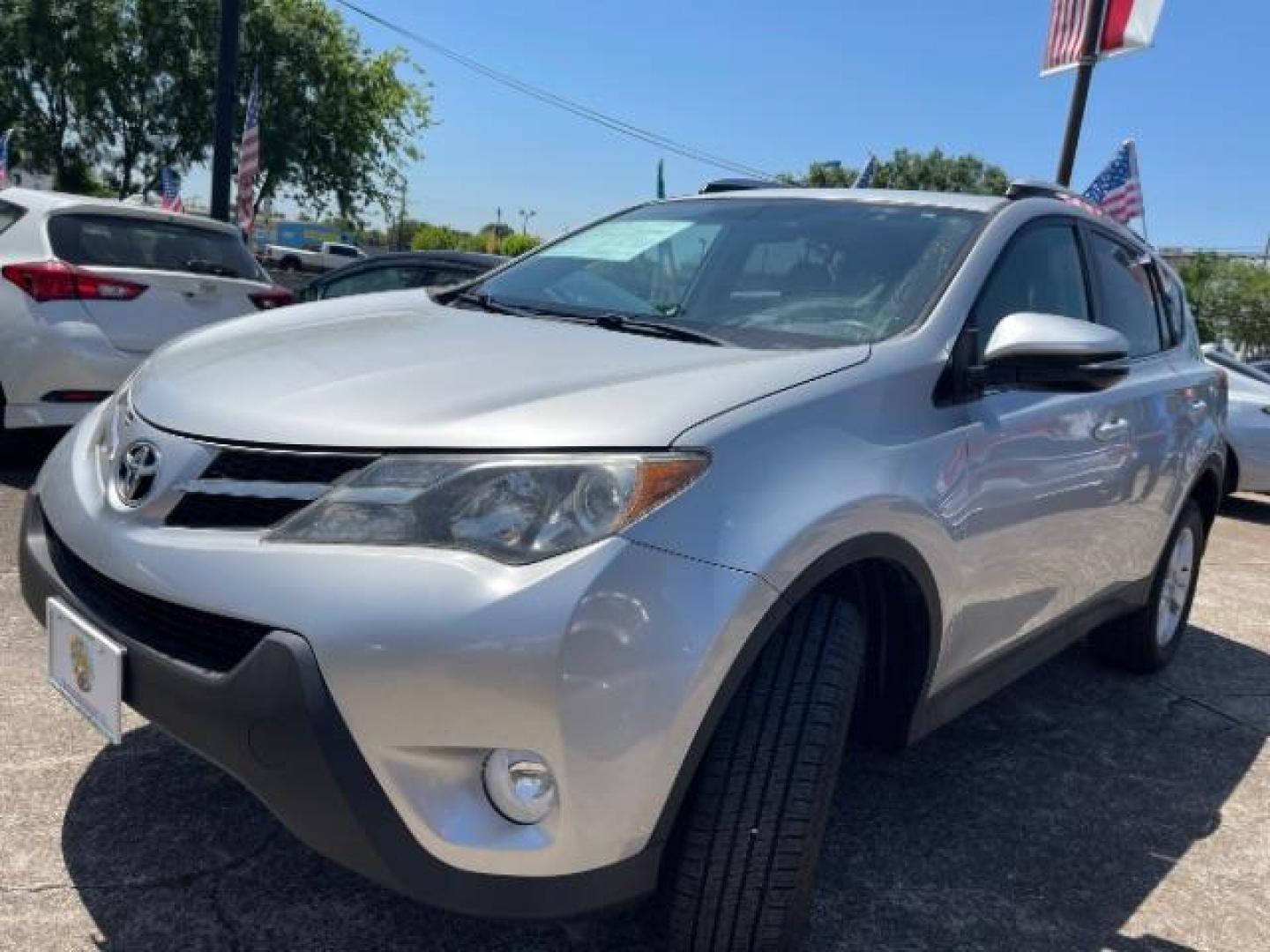 2014 Classic Silver Metallic Toyota RAV4 XLE (2T3WFREV1EW) with an 2.5L I-4 DOHC engine, located at 7935 Gulf Freeway, Houston, 77017, (832) 266-1645, 29.684393, -95.275665 - Photo#3
