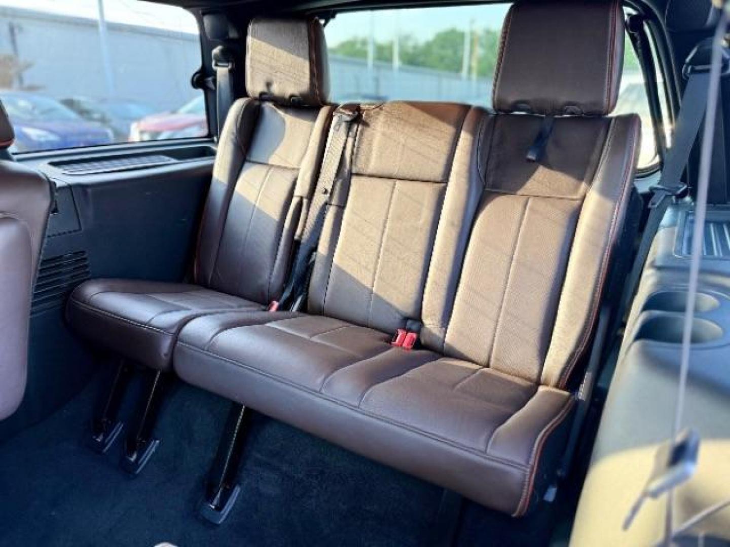 2017 White Platinum Metallic Tri-Coat /Mesa w/Ebony Ford Expedition King Ranch (1FMJU1HT8HE) with an EcoBoost 3.5L V-6 gasoline direct injection engine, located at 4545 Spencer Hwy., Pasadena, 77504, (832) 266-1645, 29.666037, -95.173775 - Photo#10