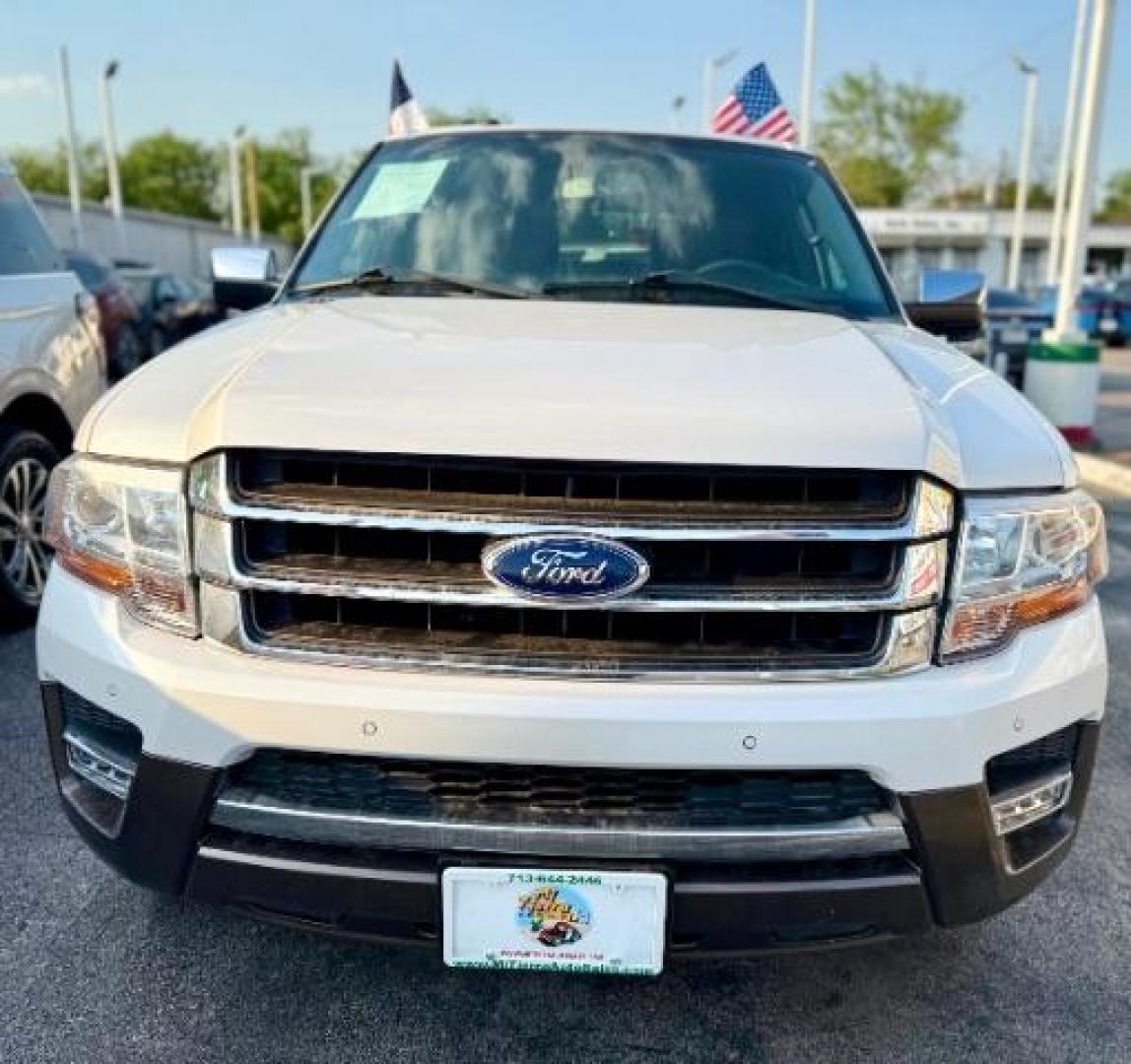 2017 White Platinum Metallic Tri-Coat /Mesa w/Ebony Ford Expedition King Ranch (1FMJU1HT8HE) with an EcoBoost 3.5L V-6 gasoline direct injection engine, located at 4545 Spencer Hwy., Pasadena, 77504, (832) 266-1645, 29.666037, -95.173775 - Photo#1