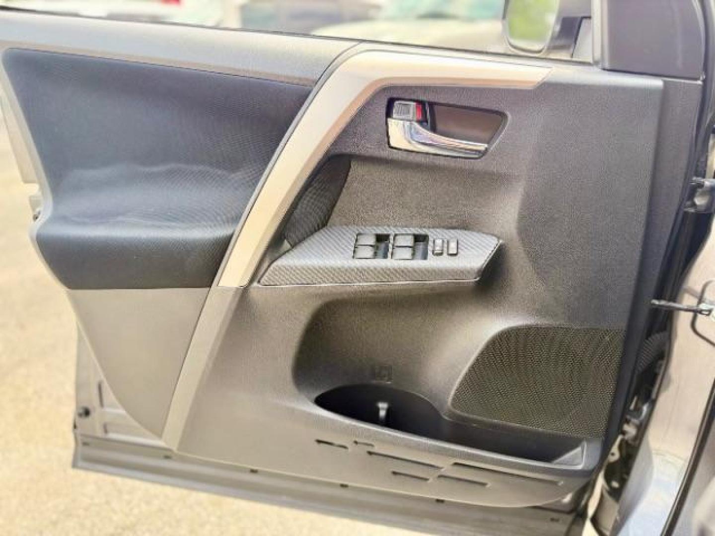 2015 Magnetic Gray Metallic /BLACK TOYOTA RAV4 XLE (2T3WFREVOFW) with an 2.5 L engine, AUTO transmission, located at 4545 Spencer Hwy., Pasadena, 77504, (832) 266-1645, 29.666037, -95.173775 - Photo#11