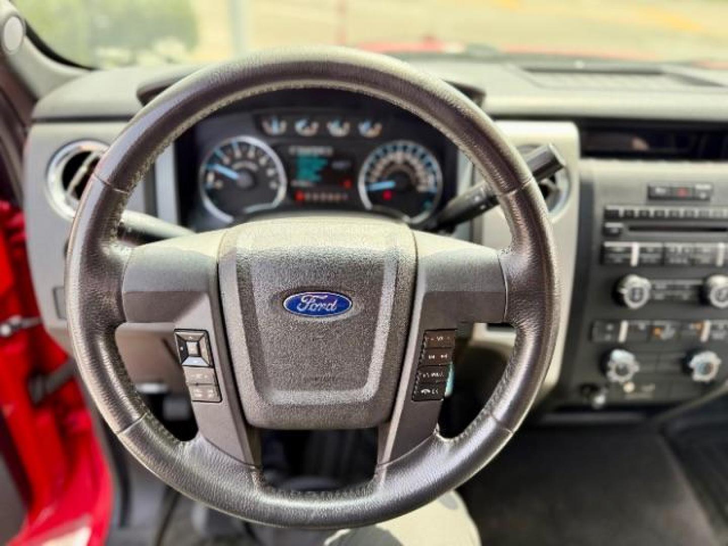 2012 red /BLACK FORD F150 XLT (1FTFW1CFOCK) , located at 4545 Spencer Hwy., Pasadena, 77504, (832) 266-1645, 29.666037, -95.173775 - Photo#9