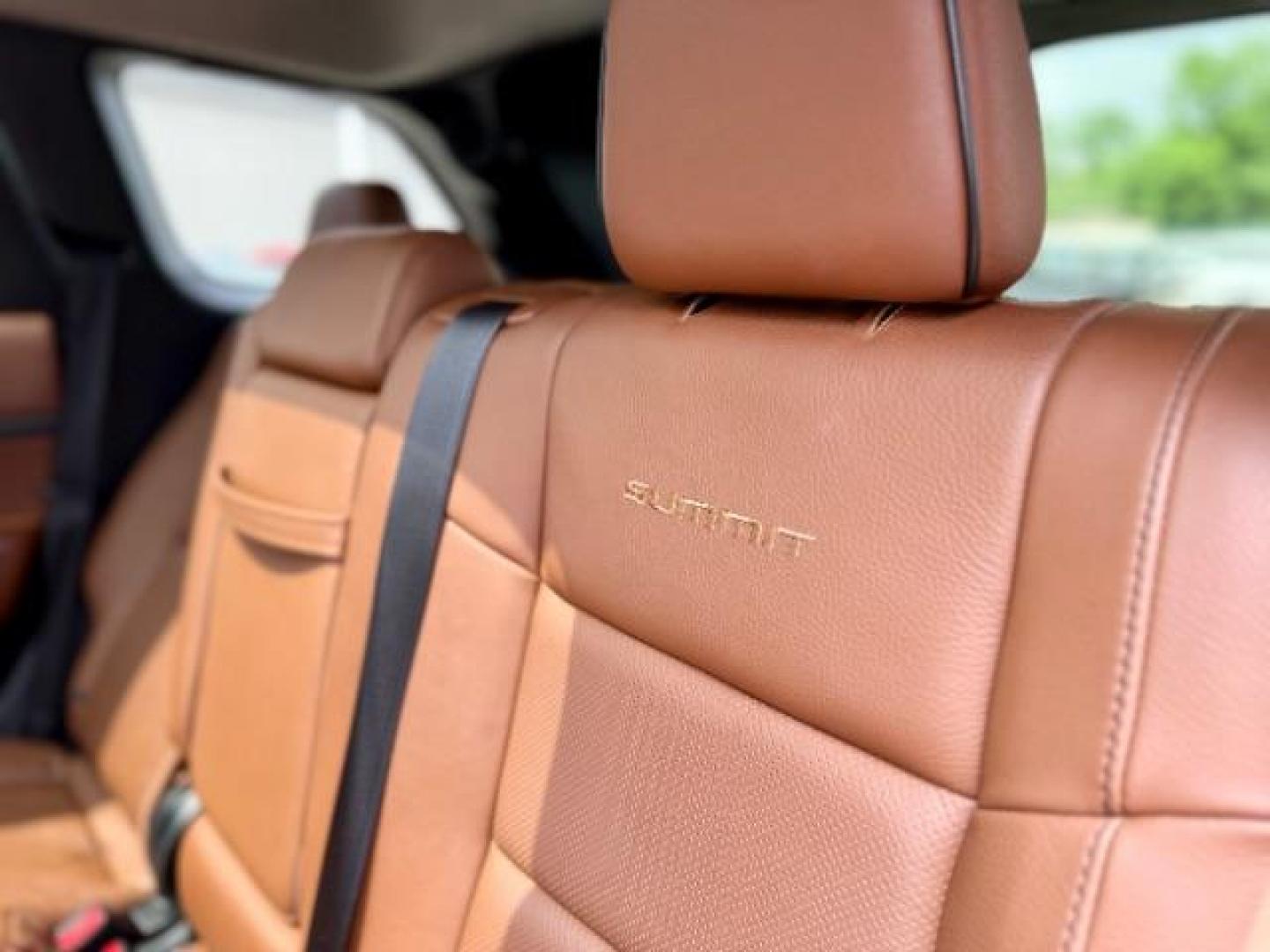 2015 Brilliant Black Crystal Pearlcoat /Black/Dark Sienna Brown Jeep Grand Cherokee Summit (1C4RJFJG4FC) with an 3.6L V-6 DOHC engine, located at 4545 Spencer Hwy., Pasadena, 77504, (832) 266-1645, 29.666037, -95.173775 - Photo#9