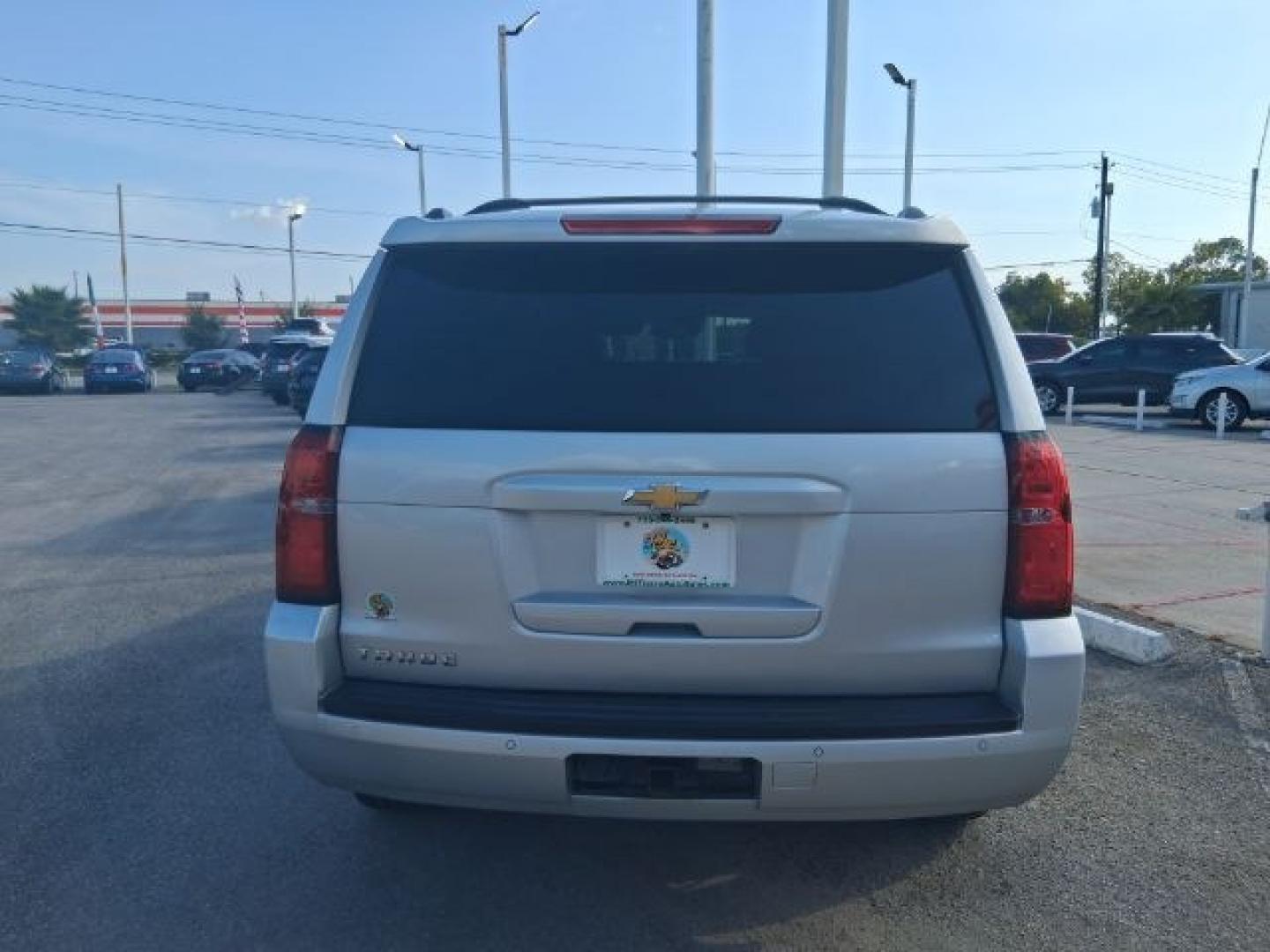 2015 Silver Ice Metallic /Jet Black Chevrolet Tahoe LT (1GNSKBKC9FR) with an EcoTec3 5.3L V-8 gas engine, located at 4545 Spencer Hwy., Pasadena, 77504, (832) 266-1645, 29.666037, -95.173775- Photo#4