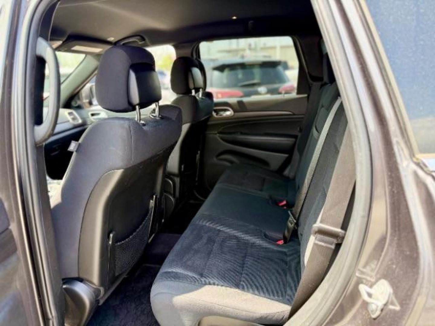 2017 Granite Crystal Metallic Clearcoat /Black Jeep Grand Cherokee Laredo 4x2 (1C4RJEAG8HC) with an Pentastar 3.6L V-6 DOHC engine, located at 4545 Spencer Hwy., Pasadena, 77504, (832) 266-1645, 29.666037, -95.173775 - Photo#7