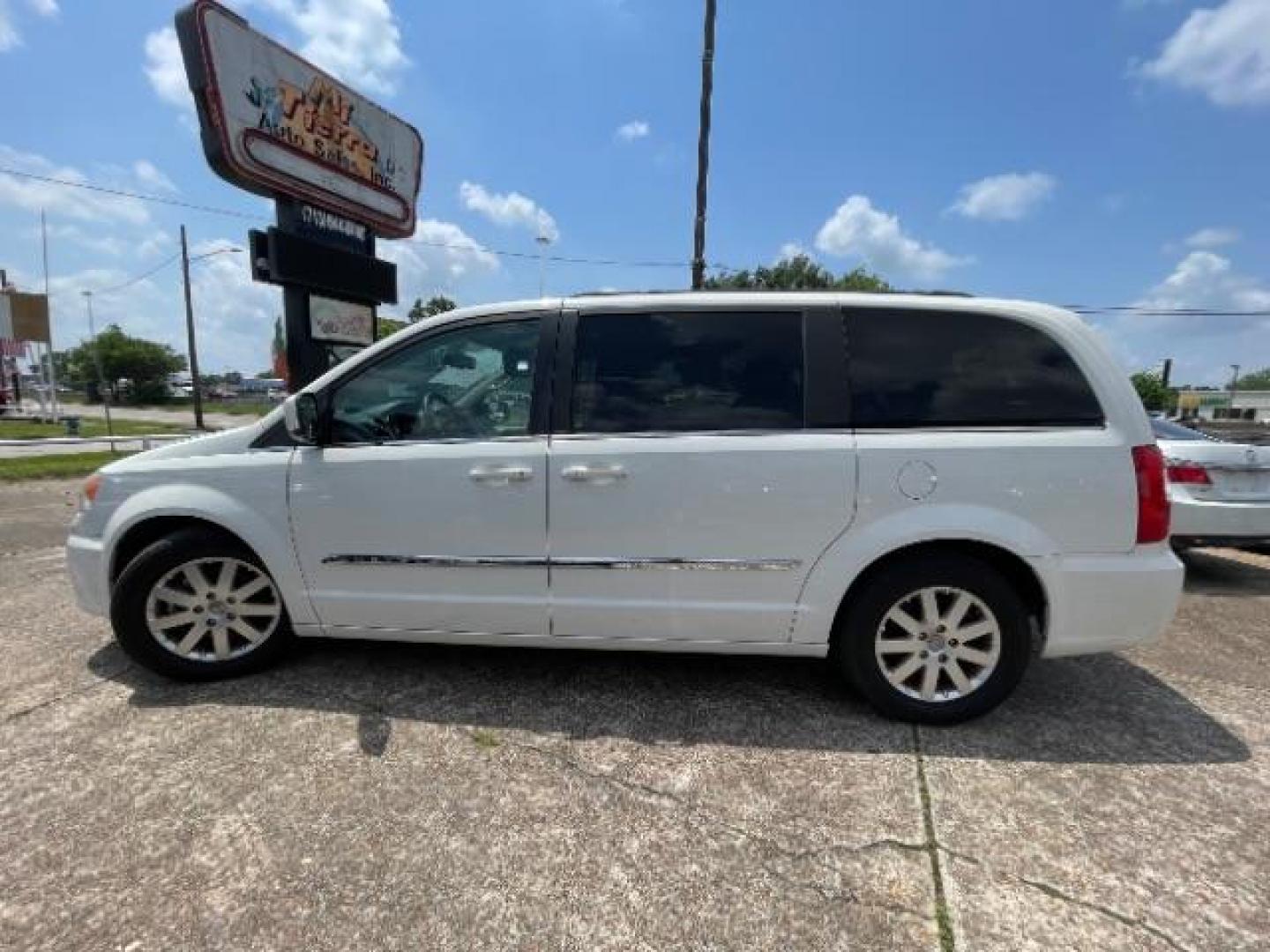 2013 Stone White Clearcoat Chrysler Town and Country Touring (2C4RC1BG5DR) with an Pentastar 3.6L V-6 DOHC engine, located at 7935 Gulf Freeway, Houston, 77017, (832) 266-1645, 29.684393, -95.275665 - Photo#3