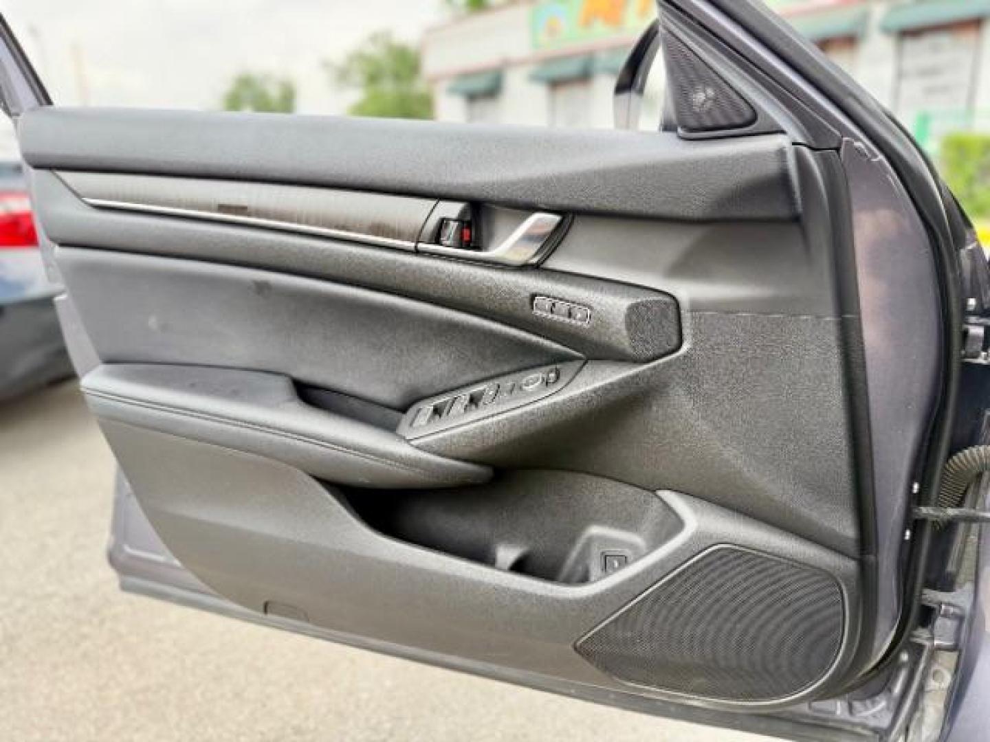 2018 Lunar Silver Metalli /Black, leather Honda Accord EX-L CVT (1HGCV1F53JA) with an 1.5L L4 DOHC 16V TUR engine, Continuously Variabl transmission, located at 4545 Spencer Hwy., Pasadena, 77504, (832) 266-1645, 29.666037, -95.173775 - Photo#10