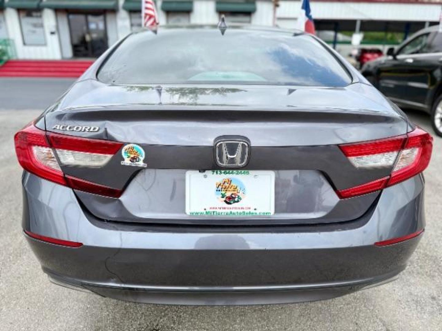 2018 Lunar Silver Metalli /Black, leather Honda Accord EX-L CVT (1HGCV1F53JA) with an 1.5L L4 DOHC 16V TUR engine, Continuously Variabl transmission, located at 4545 Spencer Hwy., Pasadena, 77504, (832) 266-1645, 29.666037, -95.173775 - Photo#3