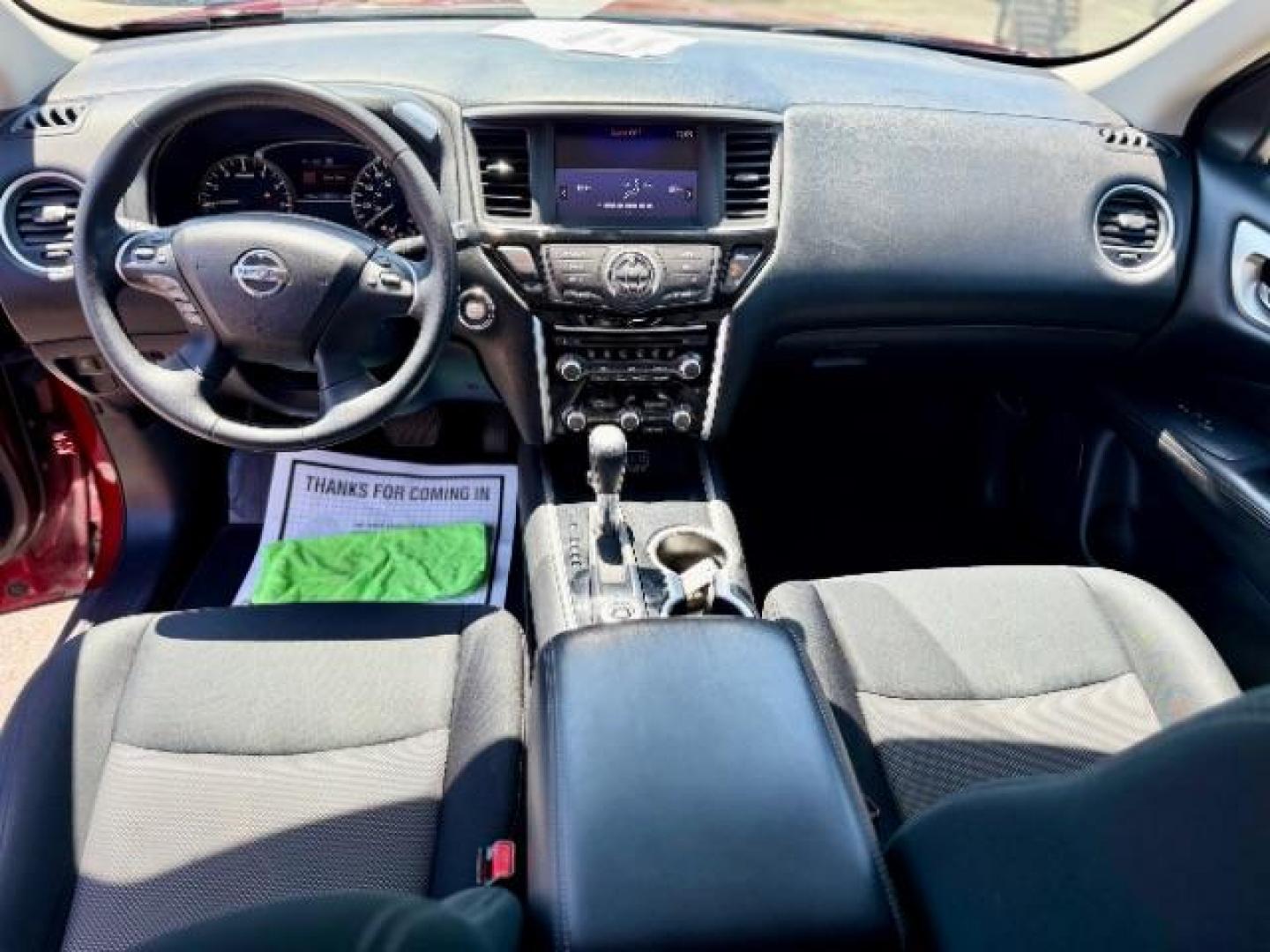 2018 Nissan Pathfinder SV (5N1DR2MM7JC) with an 3.5L V-6 gasoline direct injection engine, located at 4545 Spencer Hwy., Pasadena, 77504, (832) 266-1645, 29.666037, -95.173775 - Photo#4