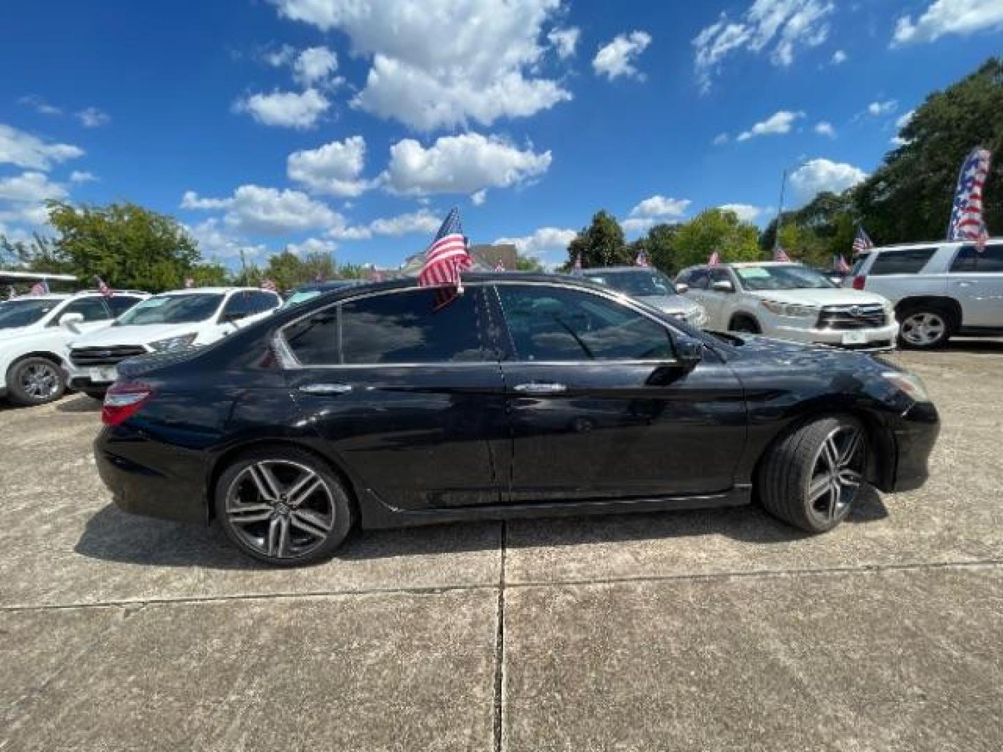 2016 Crystal Black Pearl /Black Honda Accord Touring (1HGCR3F97GA) with an 3.5L V-6 i-VTEC variable valve control engine, located at 7935 Gulf Freeway, Houston, 77017, (832) 266-1645, 29.684393, -95.275665 - Photo#5