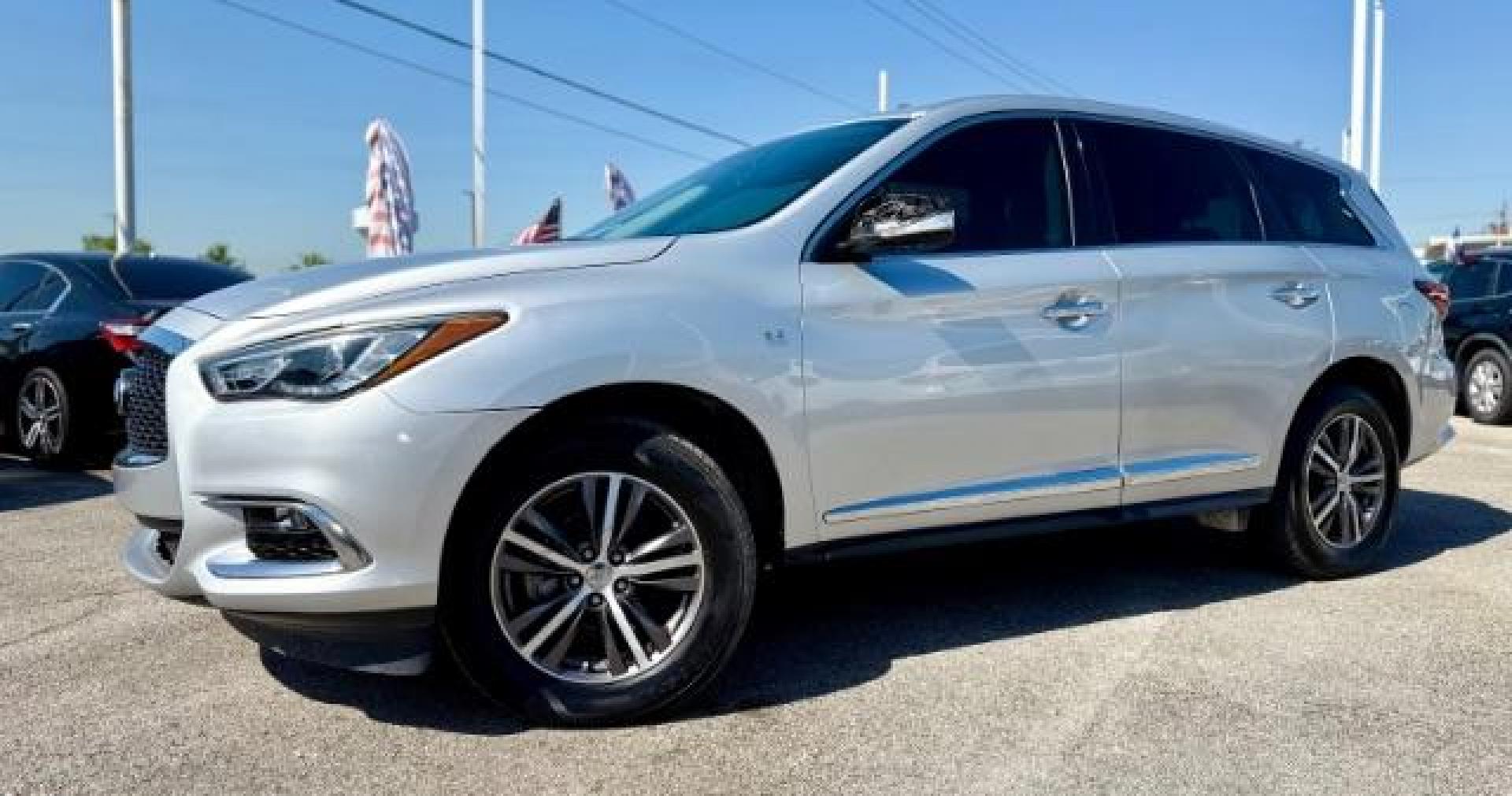 2018 INFINITI QX60 QX60 (5N1DL0MM5JC) , located at 4545 Spencer Hwy., Pasadena, 77504, (832) 266-1645, 29.666037, -95.173775 - Photo#0