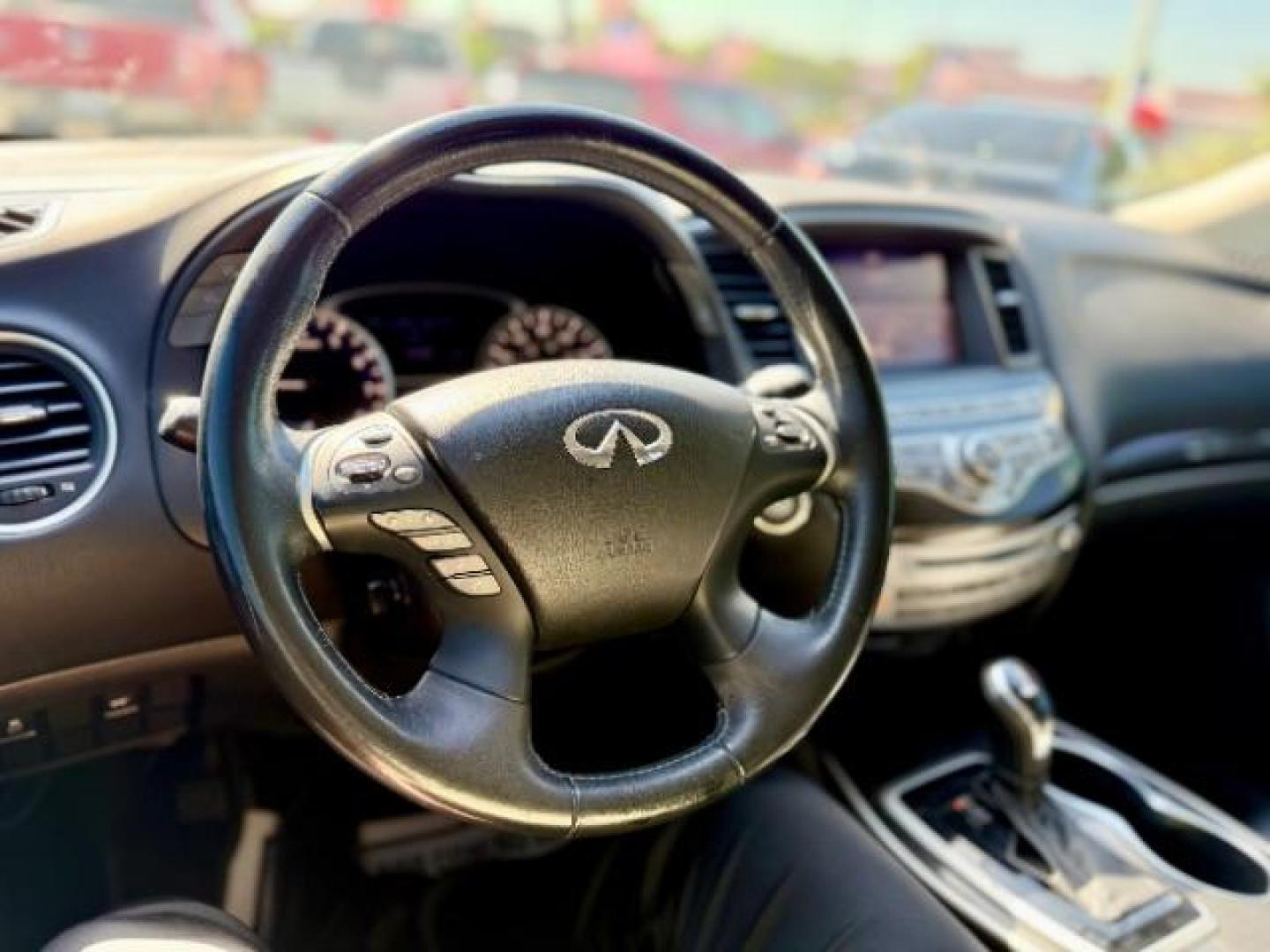 2018 INFINITI QX60 QX60 (5N1DL0MM5JC) , located at 4545 Spencer Hwy., Pasadena, 77504, (832) 266-1645, 29.666037, -95.173775 - Photo#4