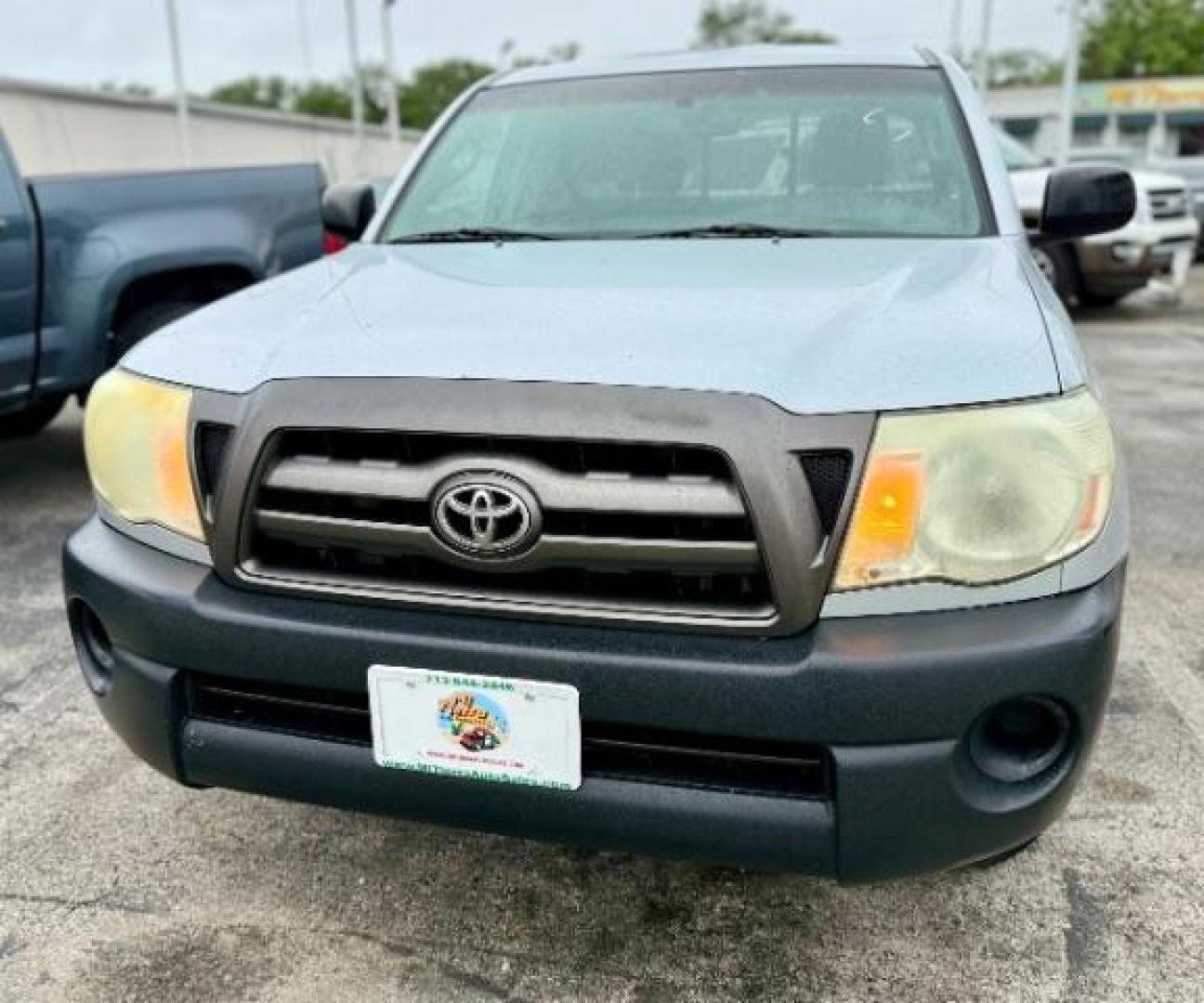 2009 SILVER /GRAY Toyota Tacoma LL (5TETX22N99Z) , located at 4545 Spencer Hwy., Pasadena, 77504, (832) 266-1645, 29.666037, -95.173775 - Photo#1