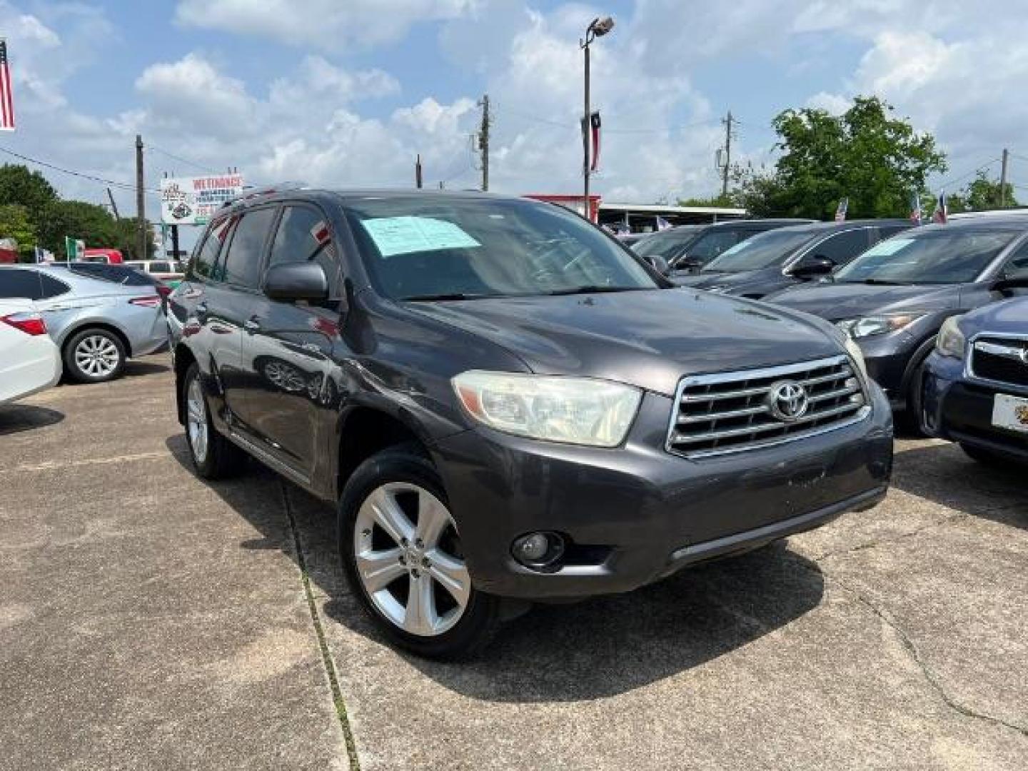 2009 Magnetic Gray Metallic Toyota Highlander Limited (JTEDS42A792) with an 3.5L V-6 DOHC engine, located at 7935 Gulf Freeway, Houston, 77017, (832) 266-1645, 29.684393, -95.275665 - Photo#0