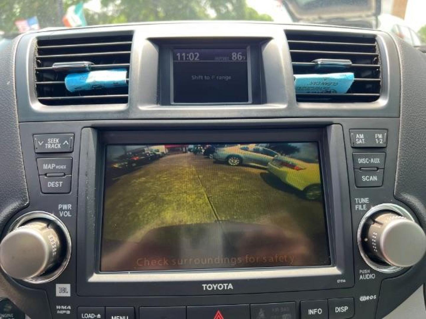 2009 Magnetic Gray Metallic Toyota Highlander Limited (JTEDS42A792) with an 3.5L V-6 DOHC engine, located at 7935 Gulf Freeway, Houston, 77017, (832) 266-1645, 29.684393, -95.275665 - Photo#12