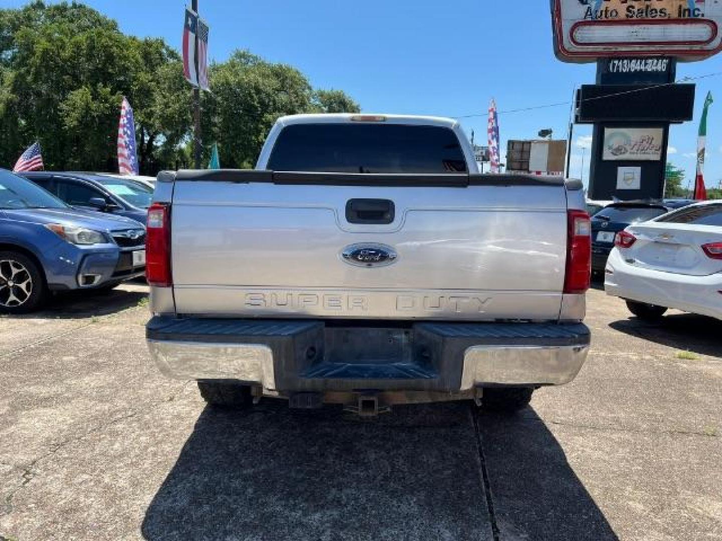 2015 Ingot Silver Metallic Ford F-250 SD XLT Crew Cab 4WD (1FT7W2B68FE) with an 6.2L V8 OHV 16V engine, 6-Speed Automatic transmission, located at 7935 Gulf Freeway, Houston, 77017, (832) 266-1645, 29.684393, -95.275665 - Photo#5