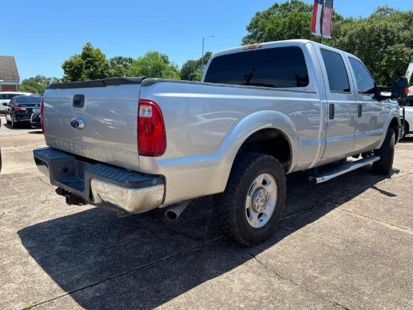 2015 Ingot Silver Metallic Ford F-250 SD XLT Crew Cab 4WD (1FT7W2B68FE) with an 6.2L V8 OHV 16V engine, 6-Speed Automatic transmission, located at 7935 Gulf Freeway, Houston, 77017, (832) 266-1645, 29.684393, -95.275665 - Photo#6