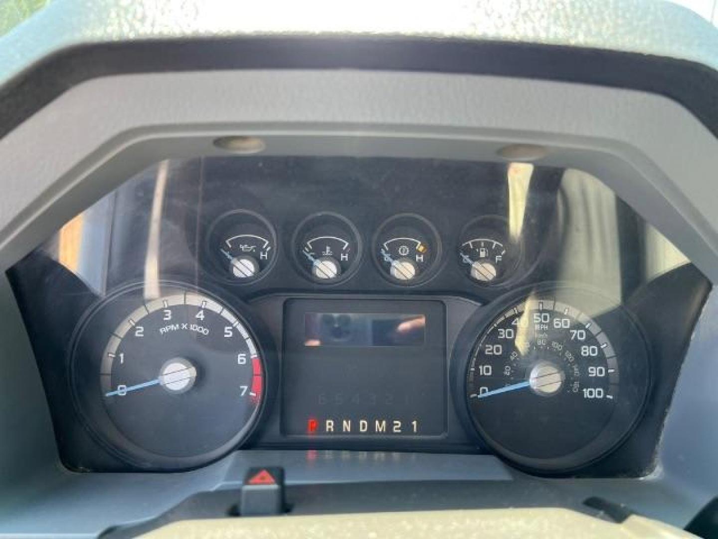 2015 Ingot Silver Metallic Ford F-250 SD XLT Crew Cab 4WD (1FT7W2B68FE) with an 6.2L V8 OHV 16V engine, 6-Speed Automatic transmission, located at 7935 Gulf Freeway, Houston, 77017, (832) 266-1645, 29.684393, -95.275665 - Photo#11
