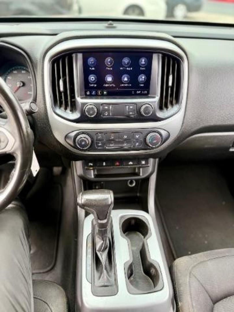 2020 Satin Steel Metallic /Jet Black Chevrolet Colorado 2WD Crew Cab Short Box LT (1GCGSCEA8L1) with an 2.5L I-4 gasoline direct injection engine, located at 4545 Spencer Hwy., Pasadena, 77504, (832) 266-1645, 29.666037, -95.173775 - Photo#9