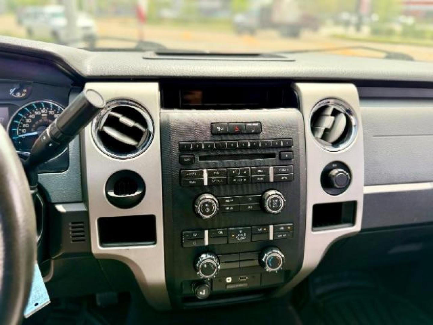 2012 red /BLACK FORD F150 XLT (1FTFW1CF0CK) with an 5.0 engine, 6-Speed Automatic transmission, located at 4545 Spencer Hwy., Pasadena, 77504, (832) 266-1645, 29.666037, -95.173775 - Photo#11