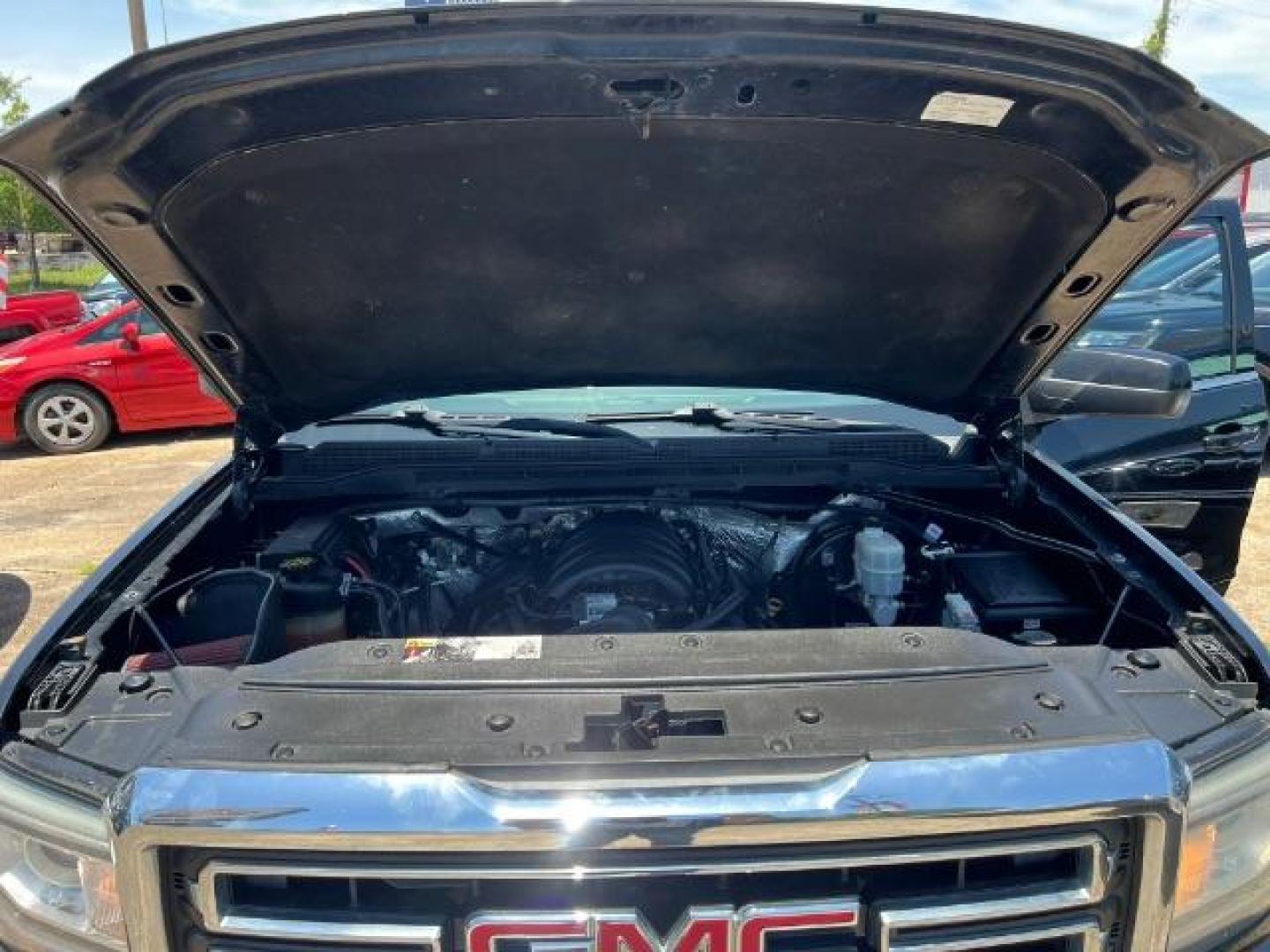 2016 Onyx Black GMC Sierra 1500 SLE (1GTR1MEC0GZ) with an EcoTec3 4.3L V-6 gasoline direct injection engine, located at 7935 Gulf Freeway, Houston, 77017, (832) 266-1645, 29.684393, -95.275665 - Photo#14