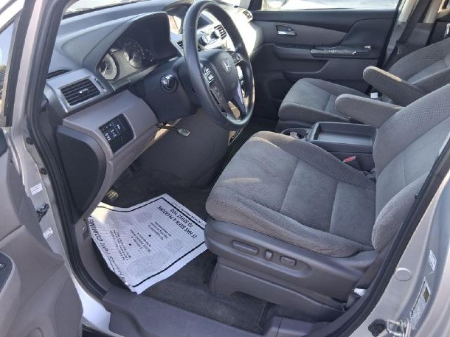 2015 Alabaster Silver Met /Gray Honda Odyssey EX (5FNRL5H49FB) with an 3.5L V-6 i-VTEC vari engine, Automatic transmission, located at 4545 Spencer Hwy., Pasadena, 77504, (832) 266-1645, 29.666037, -95.173775- Photo#2