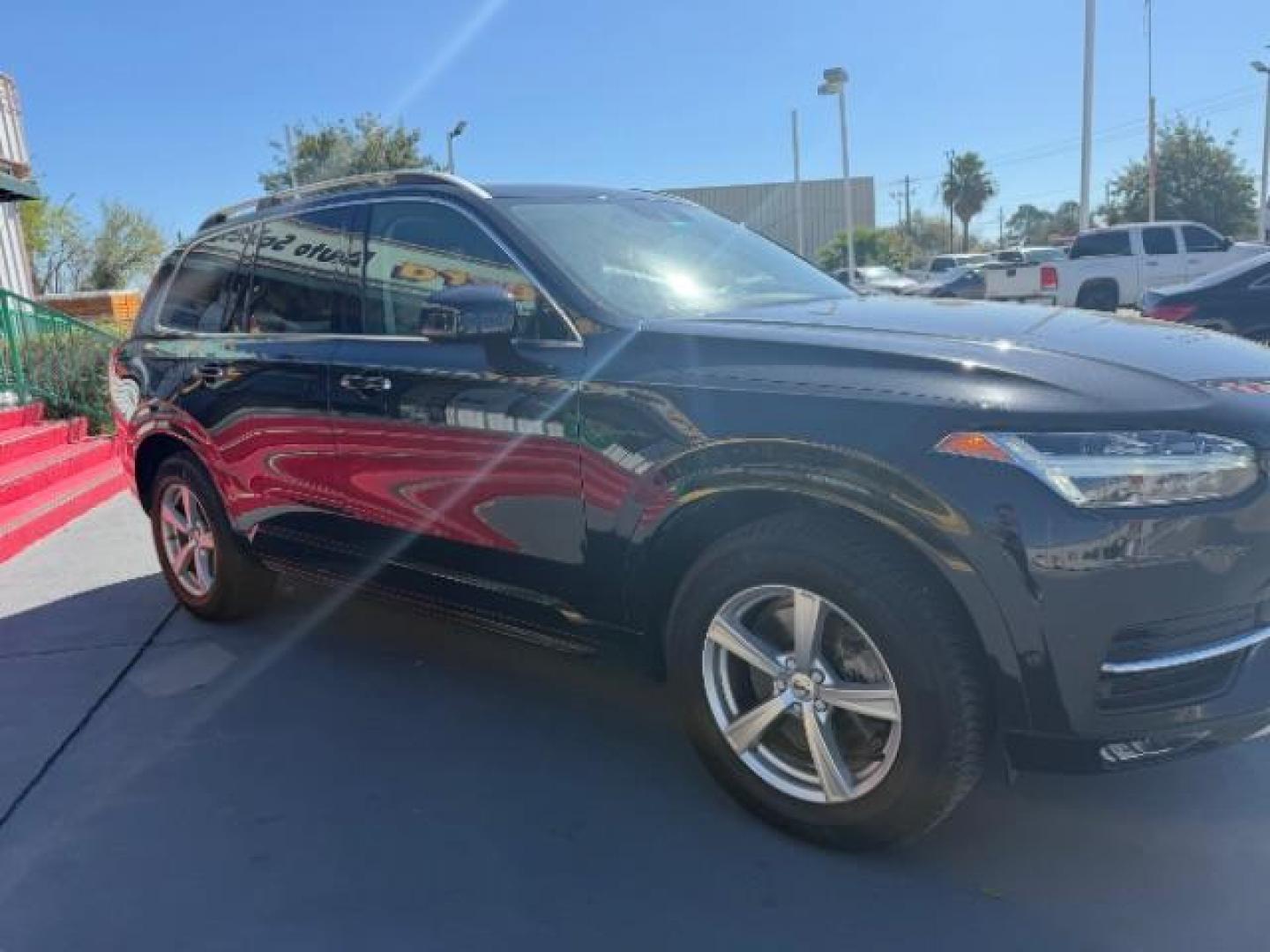 2017 Onyx Black Metallic /Charcoal Volvo XC90 T5 Momentum (YV4102KK8H1) with an Drive-E 2L I-4 gasoline direct injection engine, located at 4545 Spencer Hwy., Pasadena, 77504, (832) 266-1645, 29.666037, -95.173775 - Photo#3