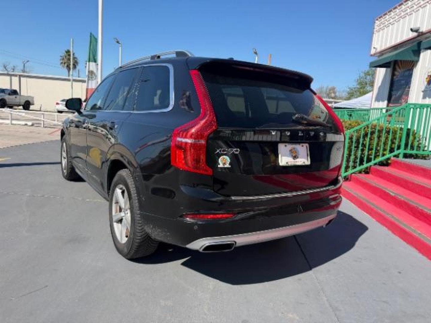 2017 Onyx Black Metallic /Charcoal Volvo XC90 T5 Momentum (YV4102KK8H1) with an Drive-E 2L I-4 gasoline direct injection engine, located at 4545 Spencer Hwy., Pasadena, 77504, (832) 266-1645, 29.666037, -95.173775 - Photo#6