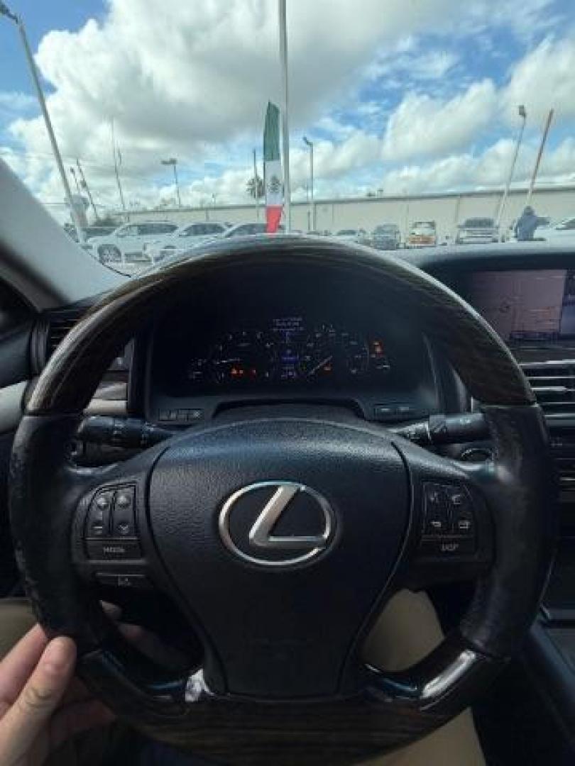 2014 BLACK /BLACK Lexus LS 460 LS460 (JTHBL5EFXE5) , located at 4545 Spencer Hwy., Pasadena, 77504, (832) 266-1645, 29.666037, -95.173775 - Photo#12
