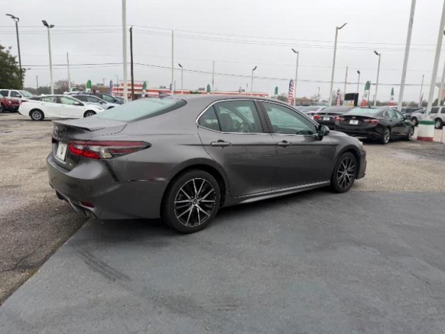2021 Predawn Gray Mica Toyota Camry SE Nightshade Edition | SE (4T1G11AK0MU) with an 2.5L I-4 port/direct injection engine, located at 4545 Spencer Hwy., Pasadena, 77504, (832) 266-1645, 29.666037, -95.173775 - Photo#2