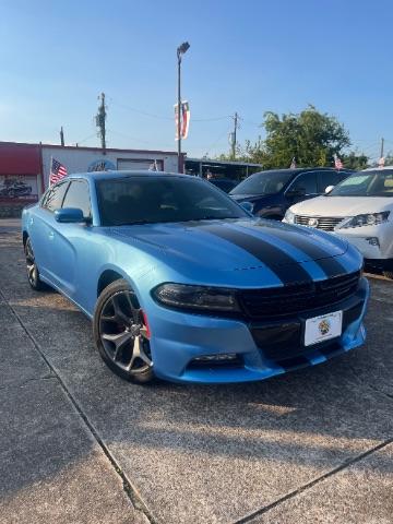photo of 2015 Dodge Charger SXT
