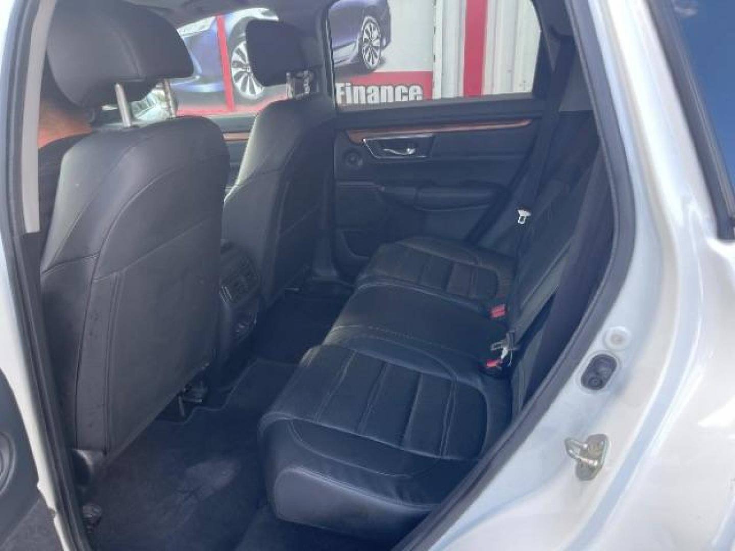 2019 Platinum White Pearl Honda CR-V EX-L (5J6RW1H89KA) with an 1.5L I-4 gasoline direct injection engine, located at 7935 Gulf Freeway, Houston, 77017, (832) 266-1645, 29.684393, -95.275665 - Photo#9