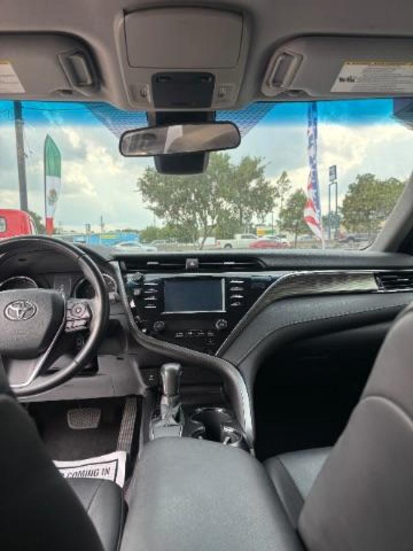 2018 Midnight Black Metallic Toyota Camry SE (4T1B11HK9JU) with an 2.5L I-4 port/direct injection engine, located at 7935 Gulf Freeway, Houston, 77017, (832) 266-1645, 29.684393, -95.275665 - Photo#10
