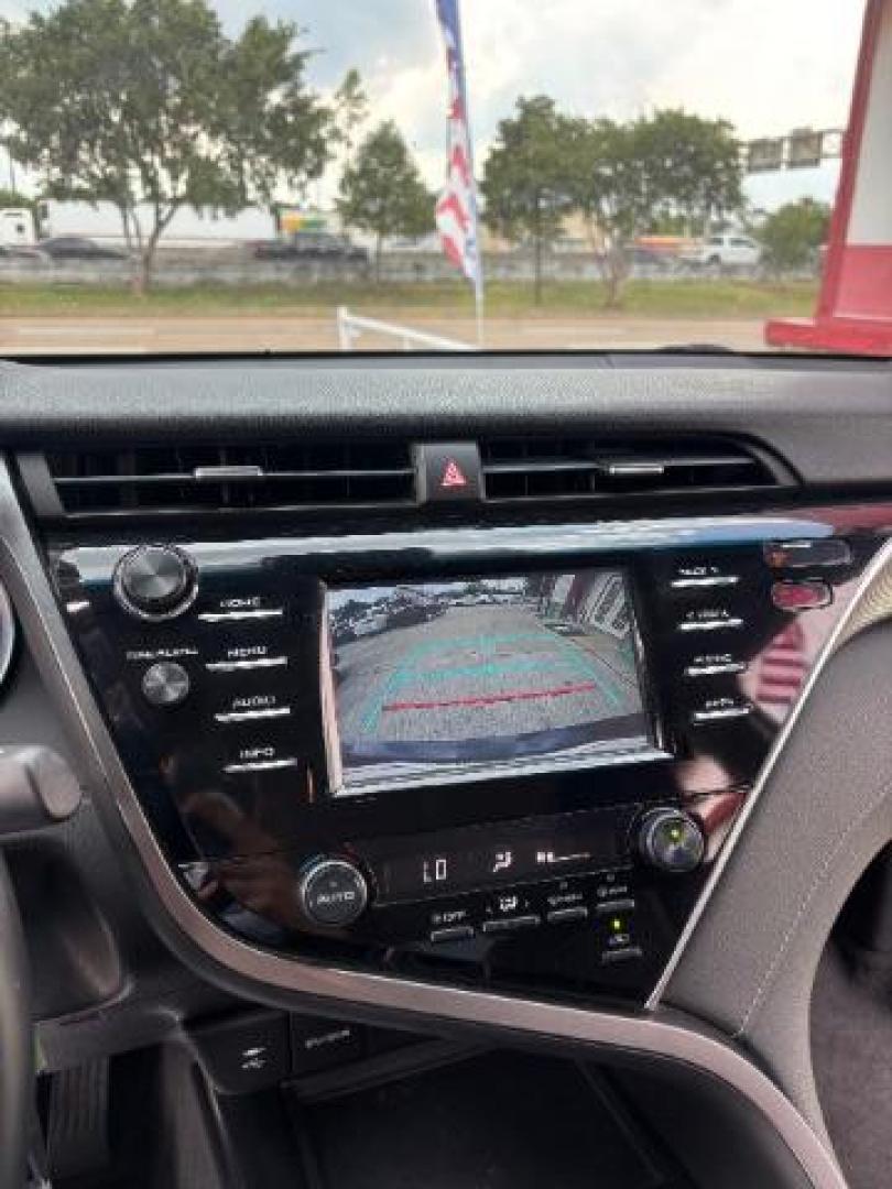 2018 Midnight Black Metallic Toyota Camry SE (4T1B11HK9JU) with an 2.5L I-4 port/direct injection engine, located at 7935 Gulf Freeway, Houston, 77017, (832) 266-1645, 29.684393, -95.275665 - Photo#13
