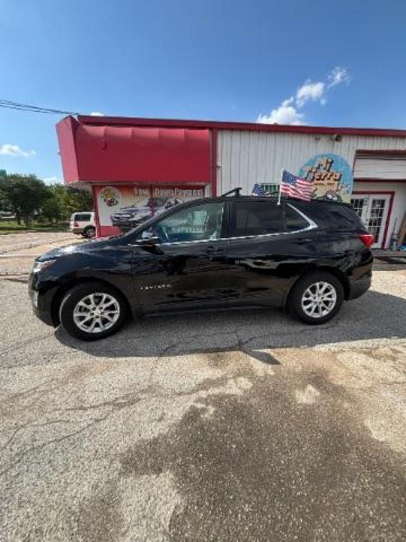 2018 Mosaic Black Metallic Chevrolet Equinox LT (2GNAXJEV6J6) with an 1.5L I-4 gasoline direct injection engine, located at 7935 Gulf Freeway, Houston, 77017, (832) 266-1645, 29.684393, -95.275665 - Photo#3