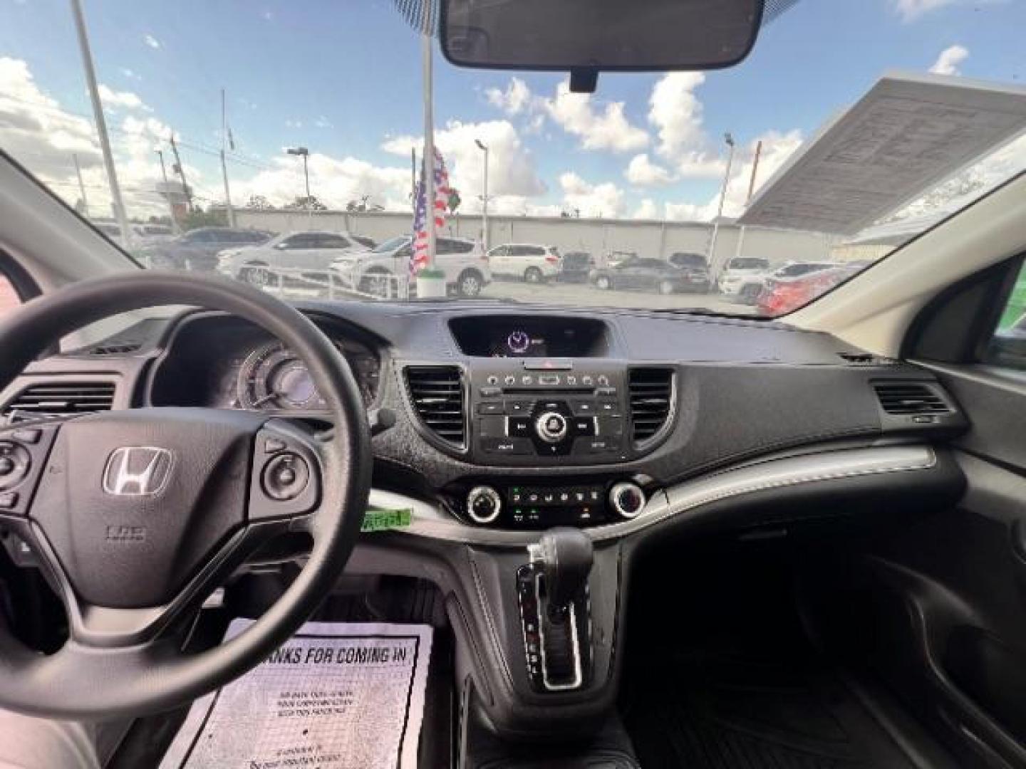 2016 Obsidian Blue Pearl /Beige Honda CR-V SE (2HKRM3H44GH) with an 2.4L I-4 gasoline direct injection engine, located at 4545 Spencer Hwy., Pasadena, 77504, (832) 266-1645, 29.666037, -95.173775 - Photo#10