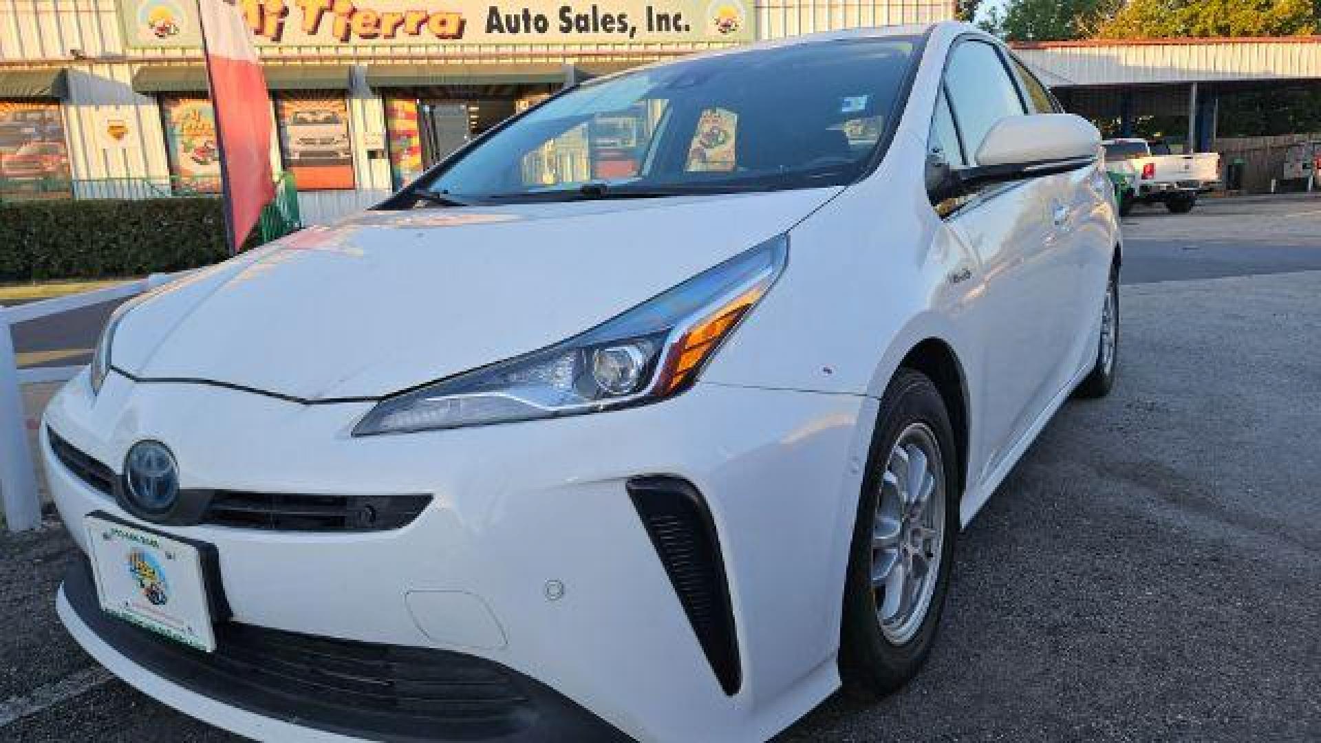 2020 Super White /Moonstone Toyota Prius LE (JTDKARFU1L3) with an 1.8L I-4 DOHC engine, located at 4545 Spencer Hwy., Pasadena, 77504, (832) 266-1645, 29.666037, -95.173775 - Photo#1